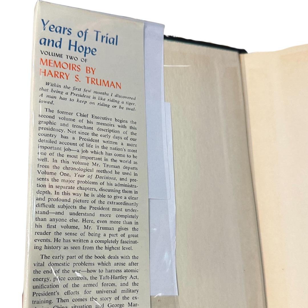 Memoirs Year of Decisions and Years of Trial and Hope (Année de décisions et d'années de trial et d'espoir), signé et inscrit en vente 2