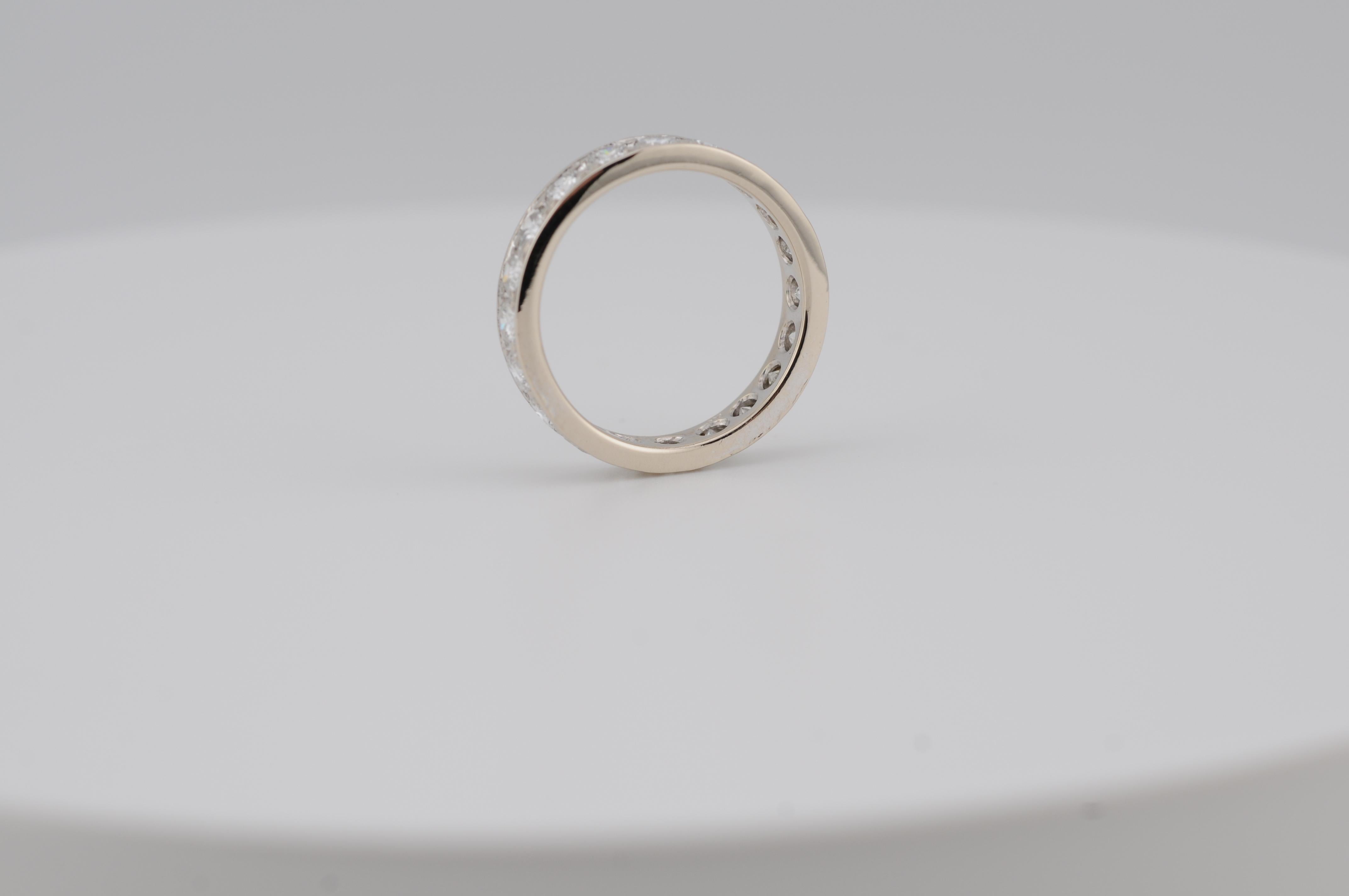 Memory Ring with Diamonds in 18k whitegold 6