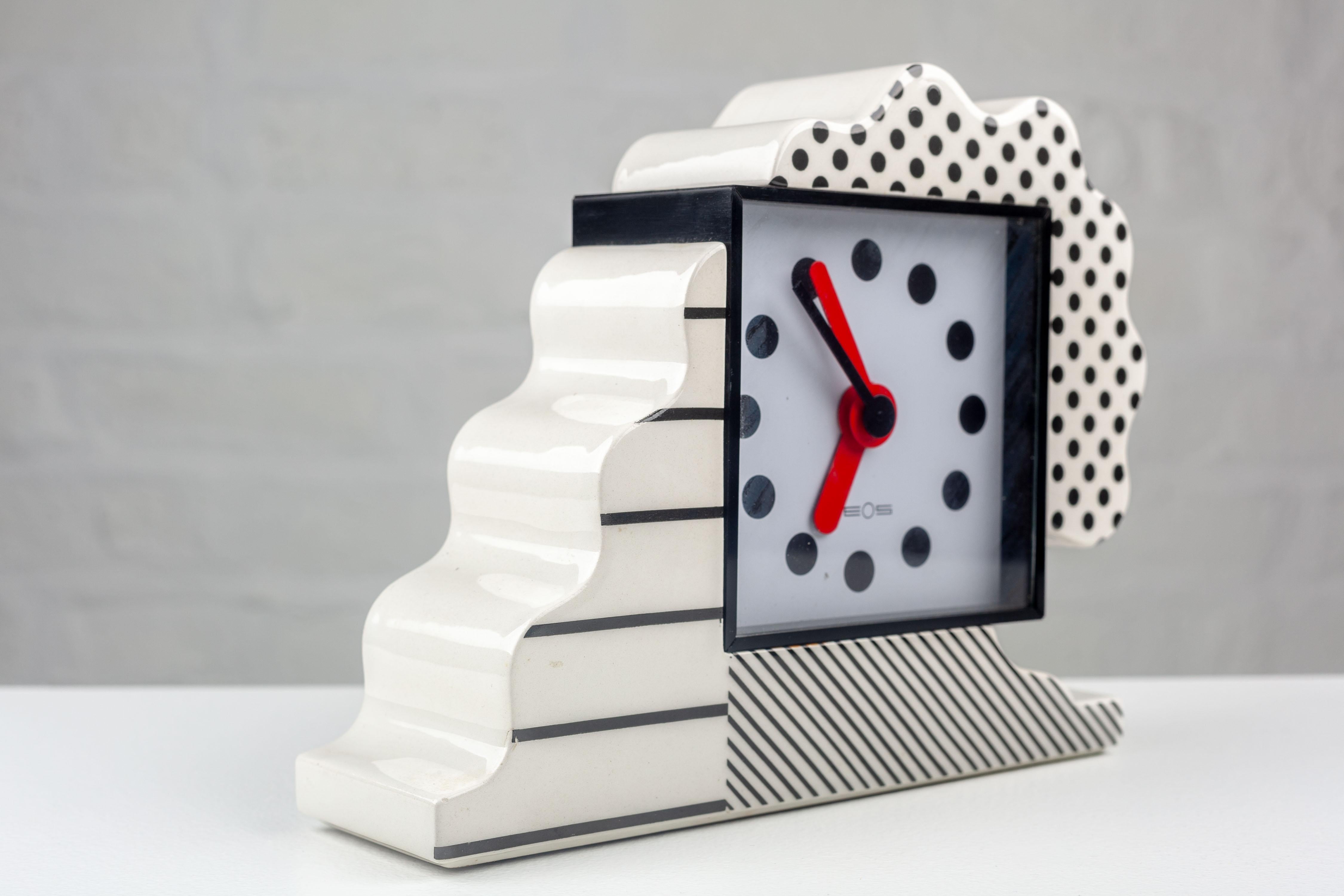 Memphis Clock by Nathalie du Pasquier and George Sowden for Neos Lorenz Italy In Distressed Condition In Chicago, IL