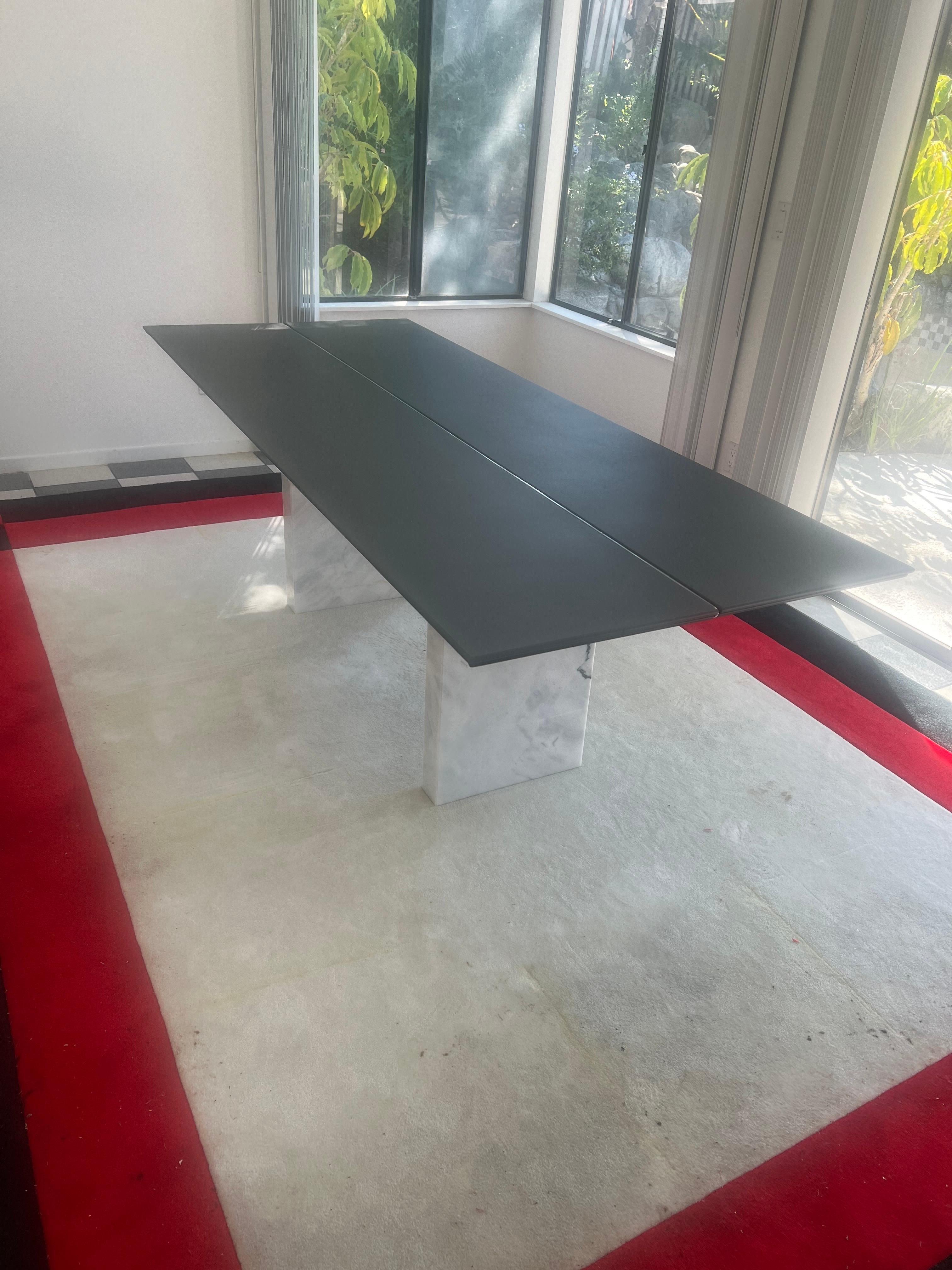 Post-Modern Memphis Design dining table circa 1980s For Sale