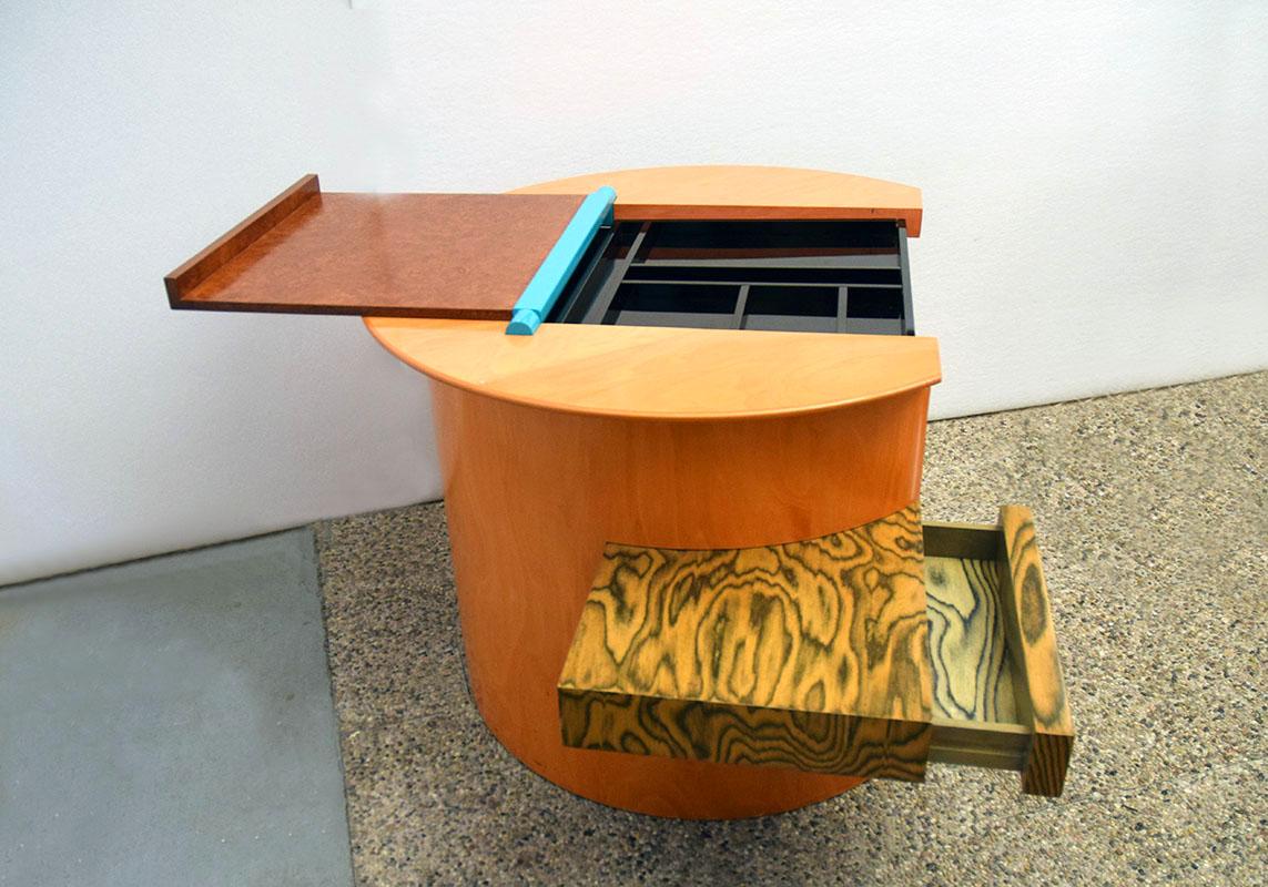 Memphis desk Sophia design Aldo Cibic 1985 For Sale 1