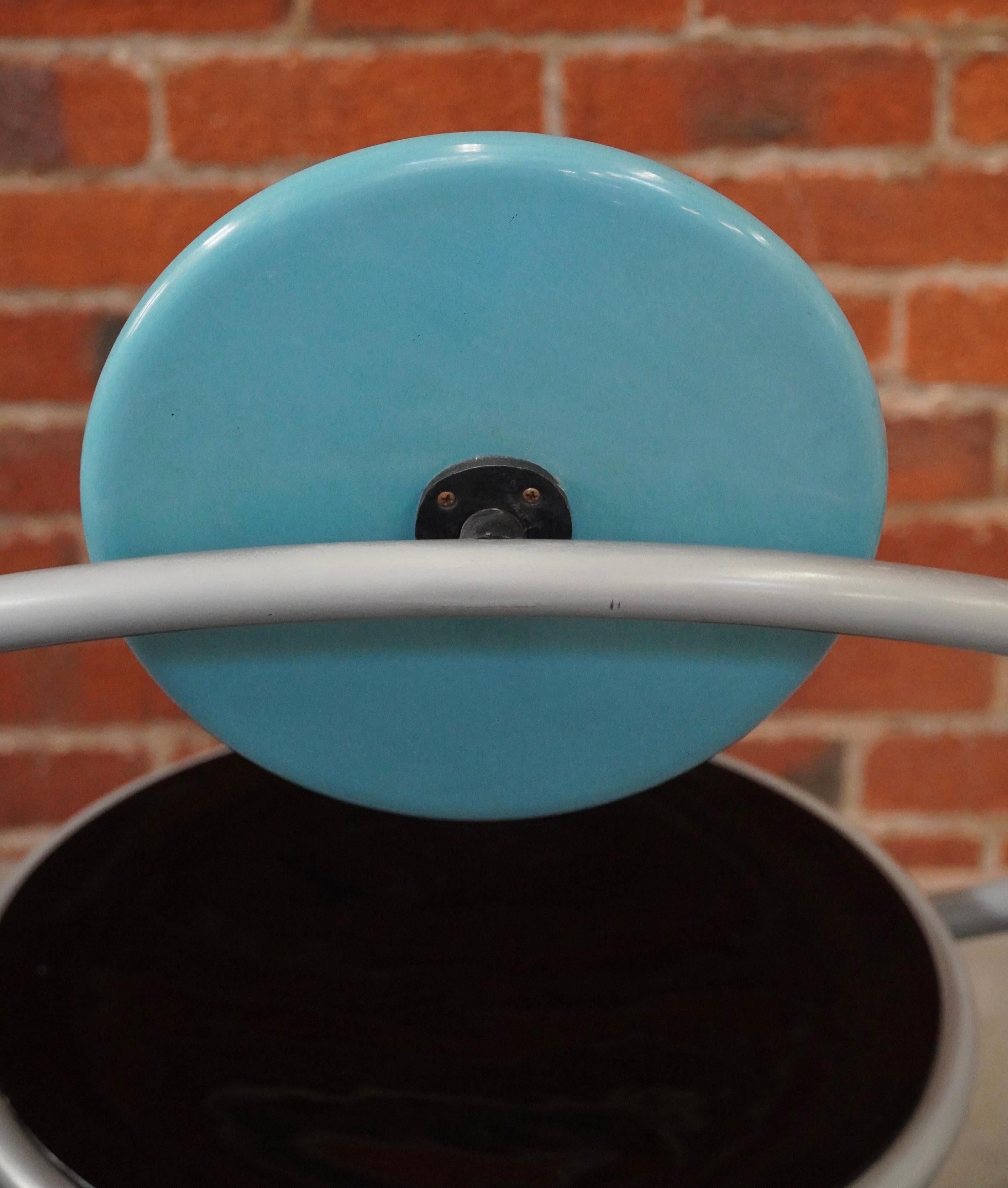 Métal Première chaise Memphis par Michele de Lucchi circa 1983 en vente