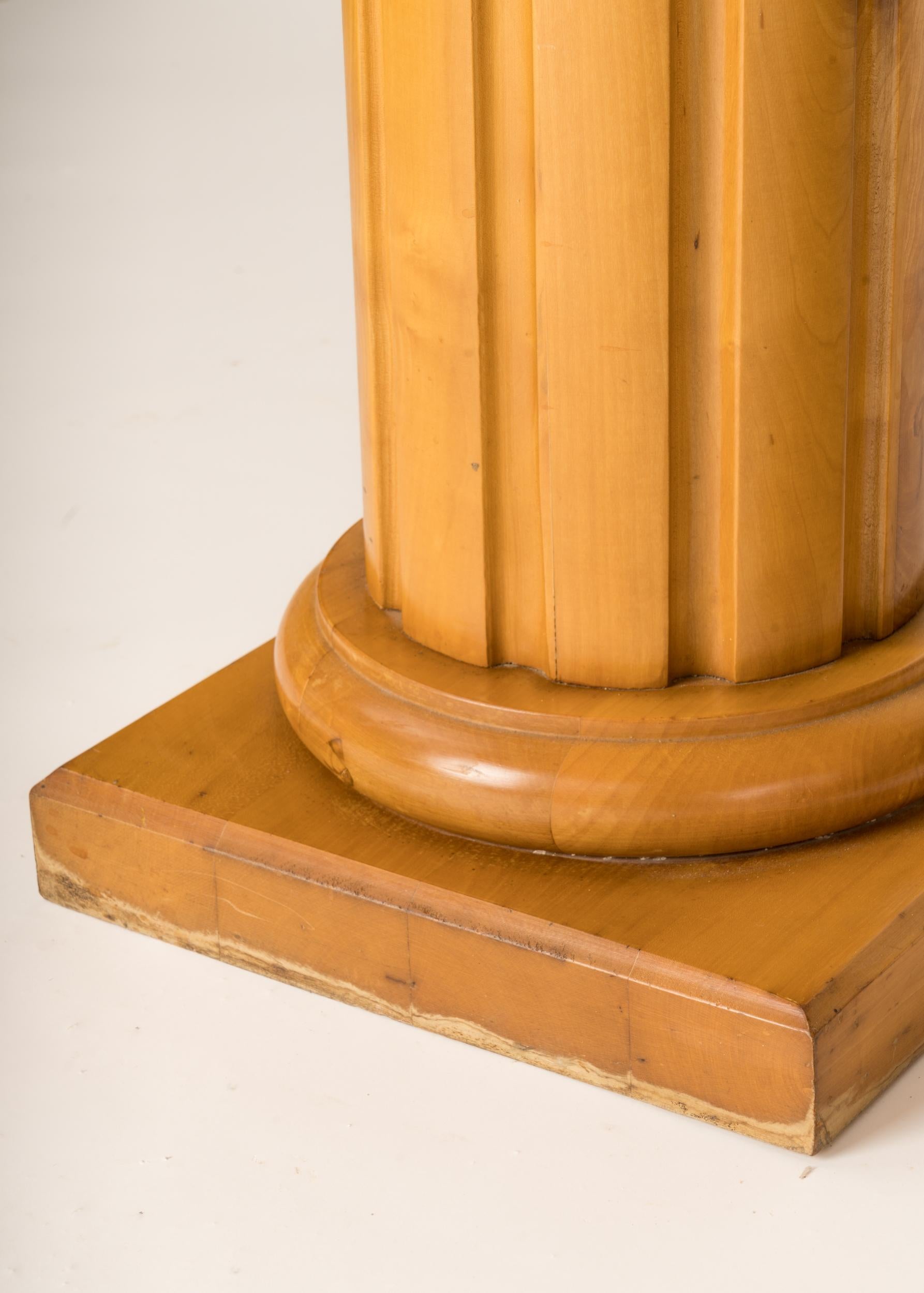 Memphis Inspired Solid Sycamore Ionic Pedestals or Gueridon, Italy 1970's For Sale 3