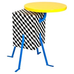 MEMPHIS "KRISTALL" Beistelltisch / Michele de Lucchi