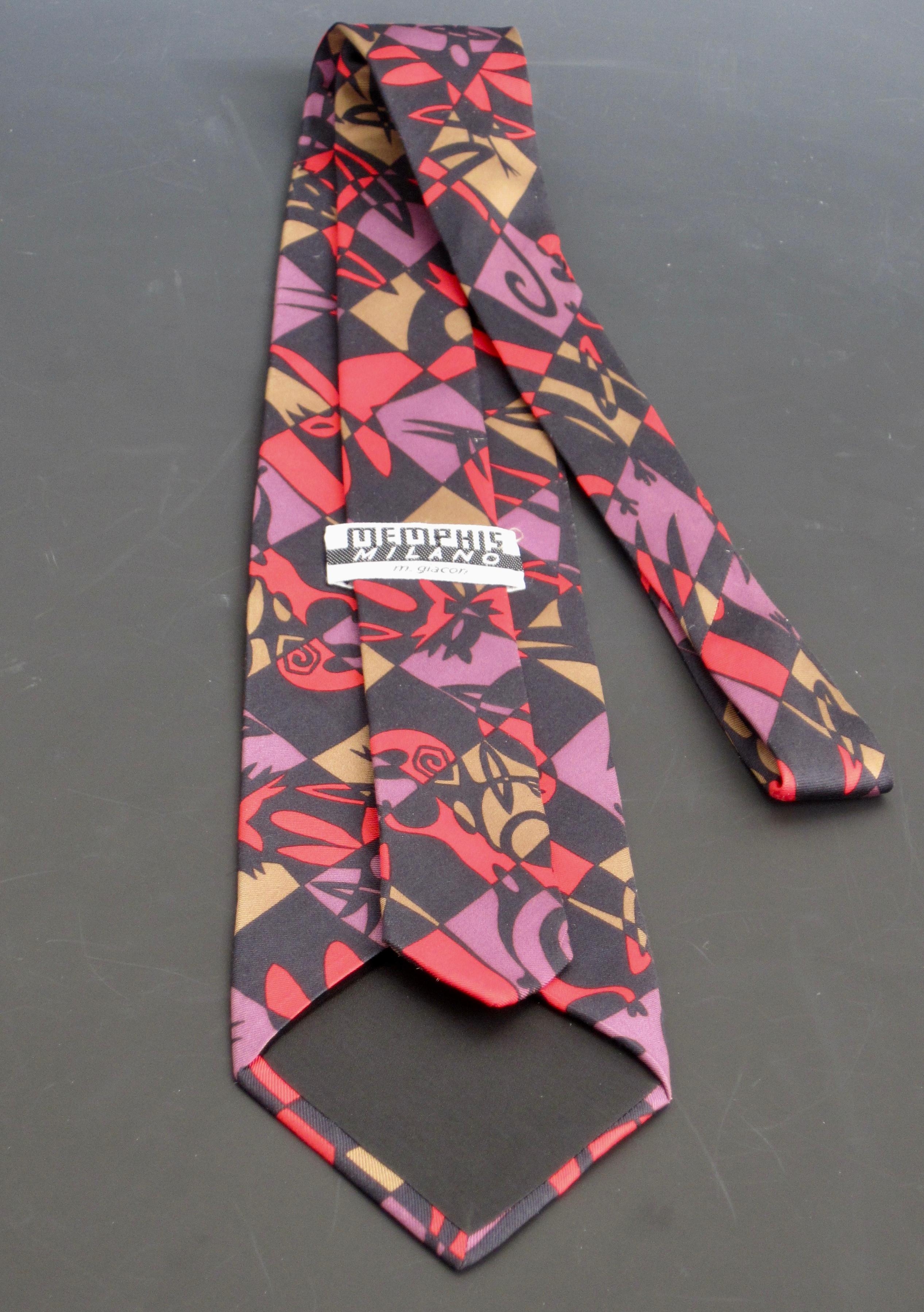 Memphis Milano Postmodern Silk Necktie by Massimo Giacon In Good Condition For Sale In Ferndale, MI