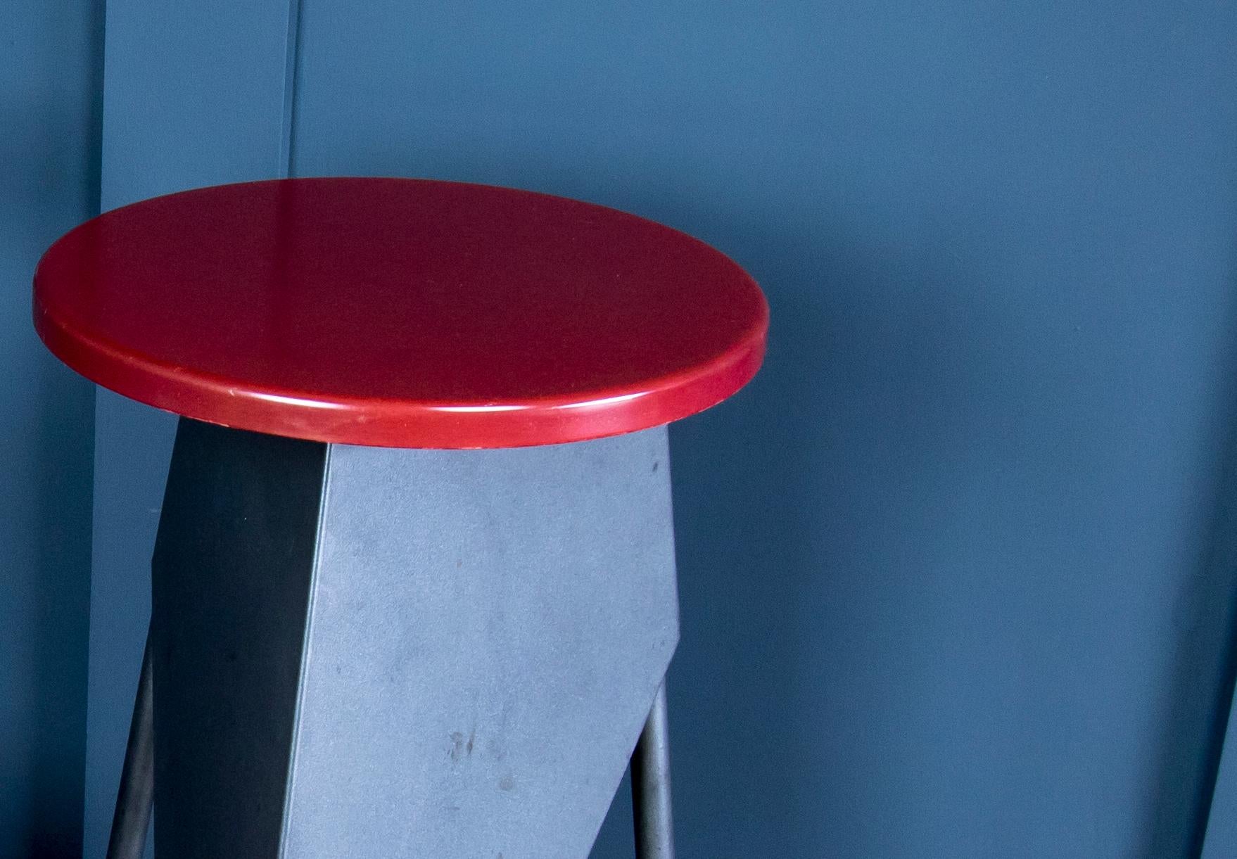 Italian Memphis Milano Style Stool in Black and Red For Sale
