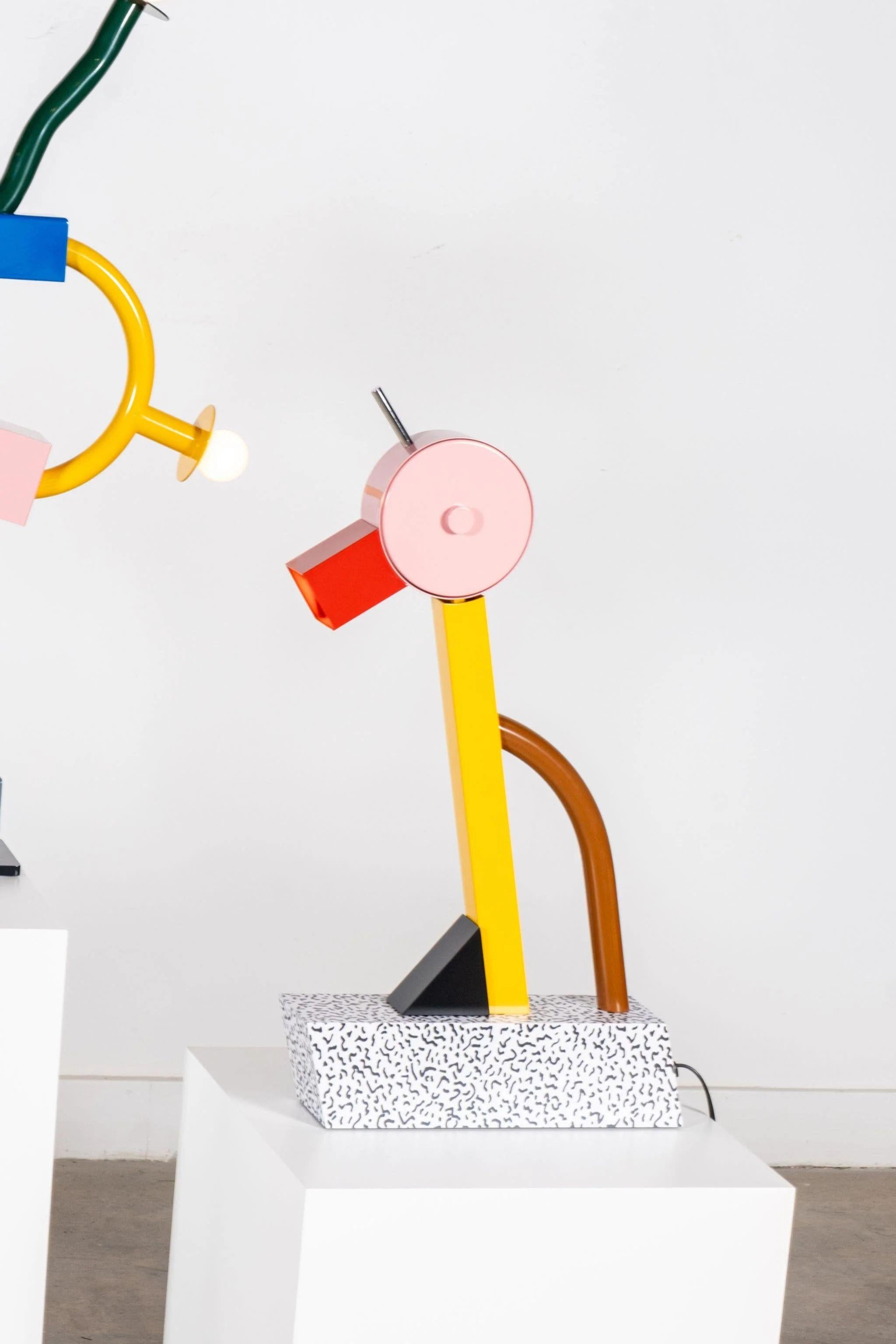 Italiano Lampada Memphis Milano Tahiti di Ettore Sottsass in vendita