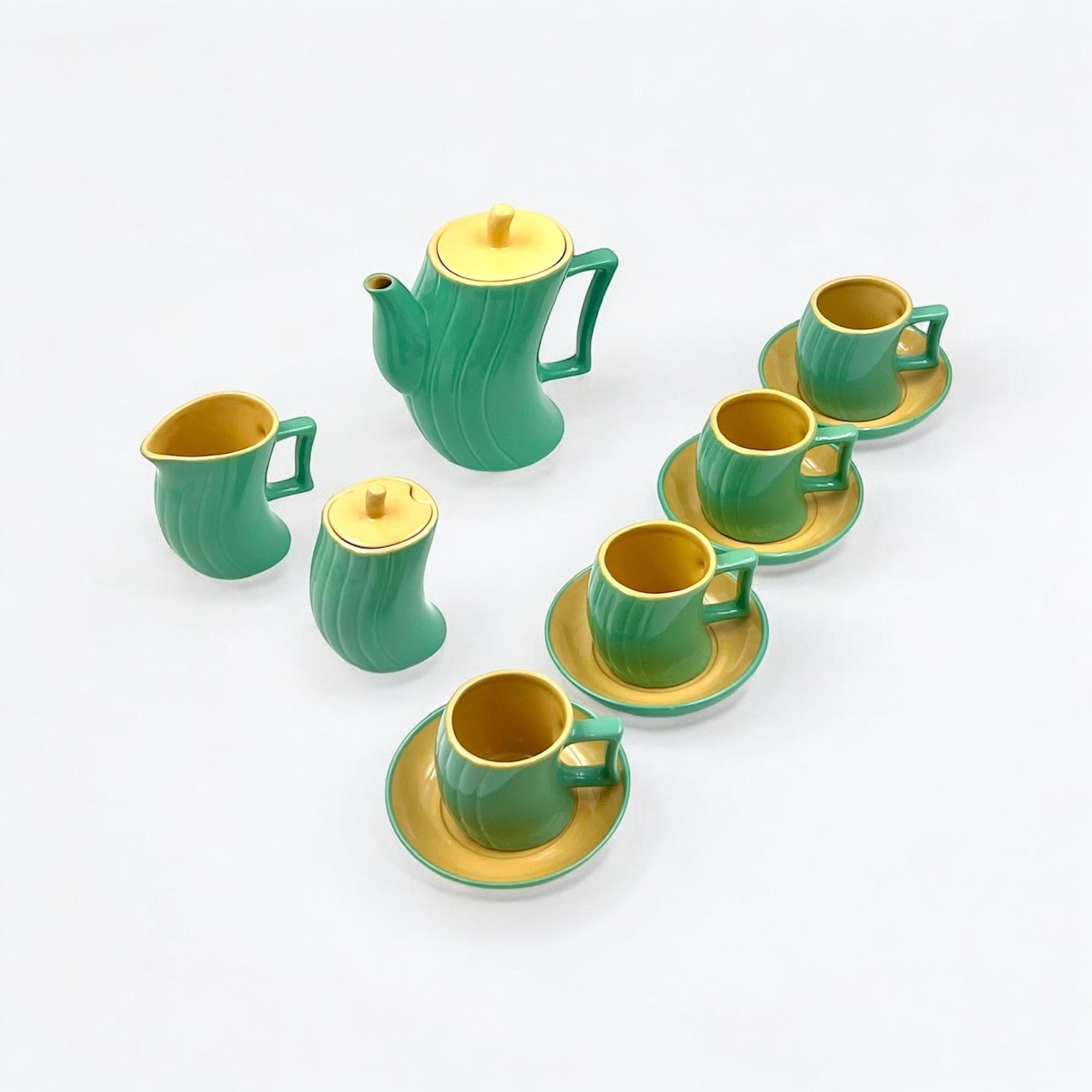 Memphis Naj Oleari Ceramic Tea Set by Massimo Iosa Ghini New Old Stock 1980s im Zustand „Hervorragend“ im Angebot in San Benedetto Del Tronto, IT