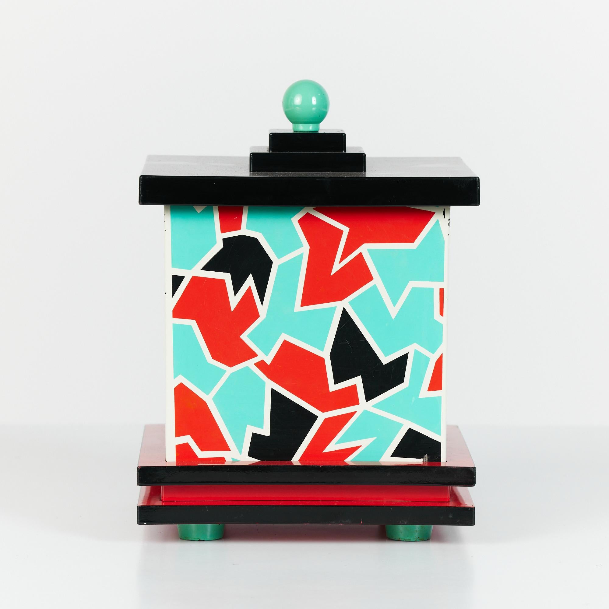 Japanese Memphis Post Modern Lidded Ice Bucket for Taste Seller by Sigma For Sale
