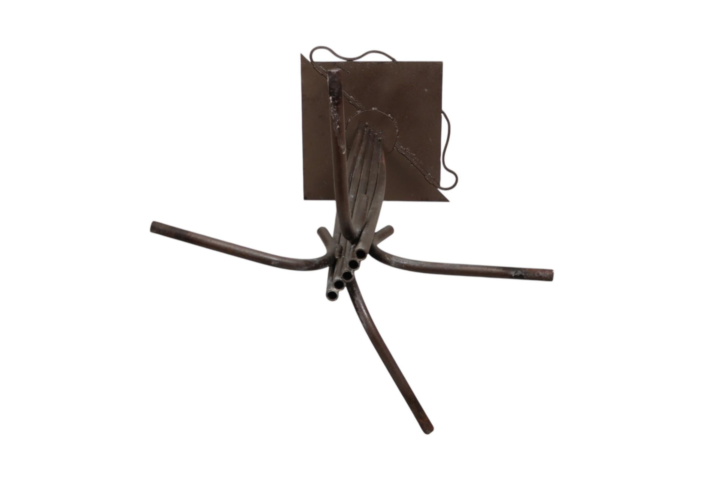 Memphis Sculptural Wrought Iron Pedestal Tisch (Schmiedeeisen) im Angebot