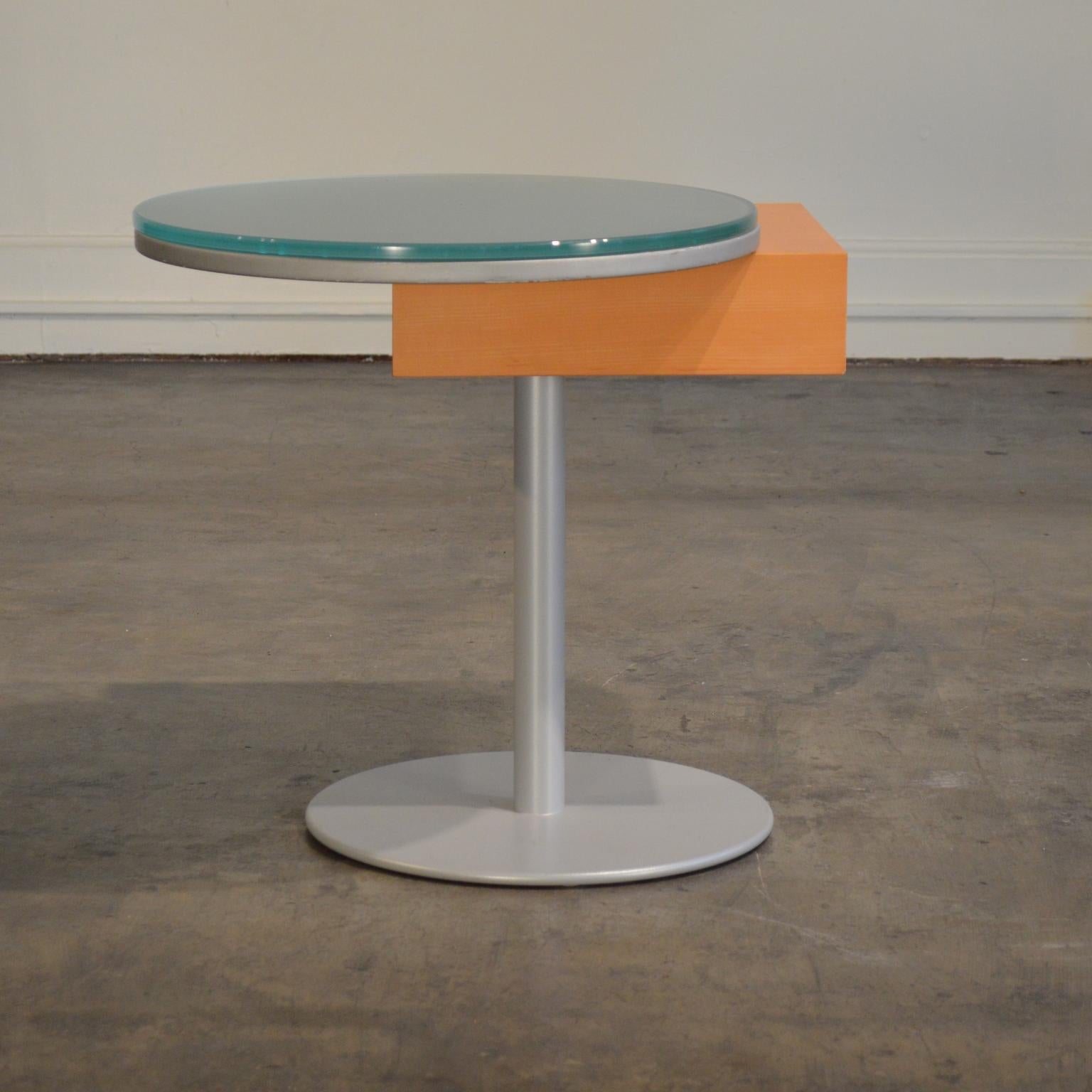 memphis lamp table