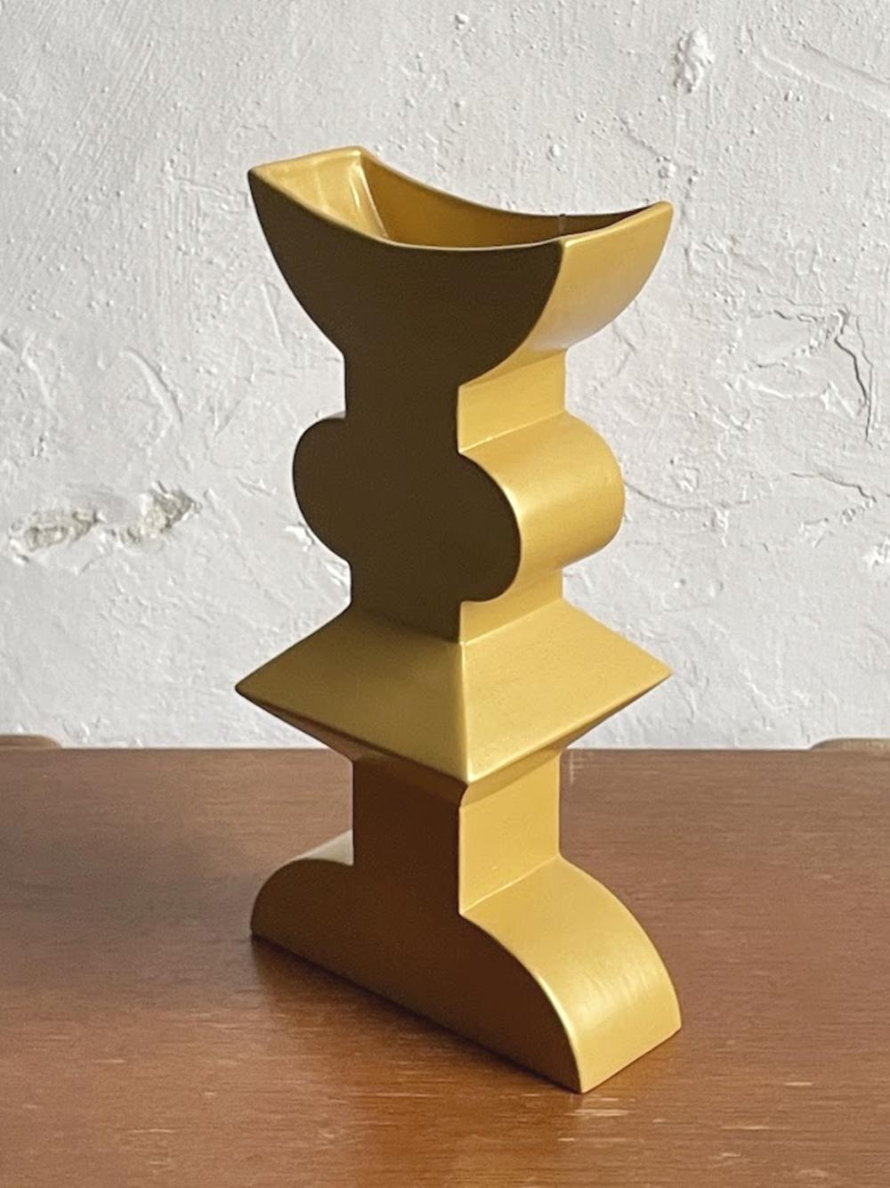 Vase en céramique de style Memphis 