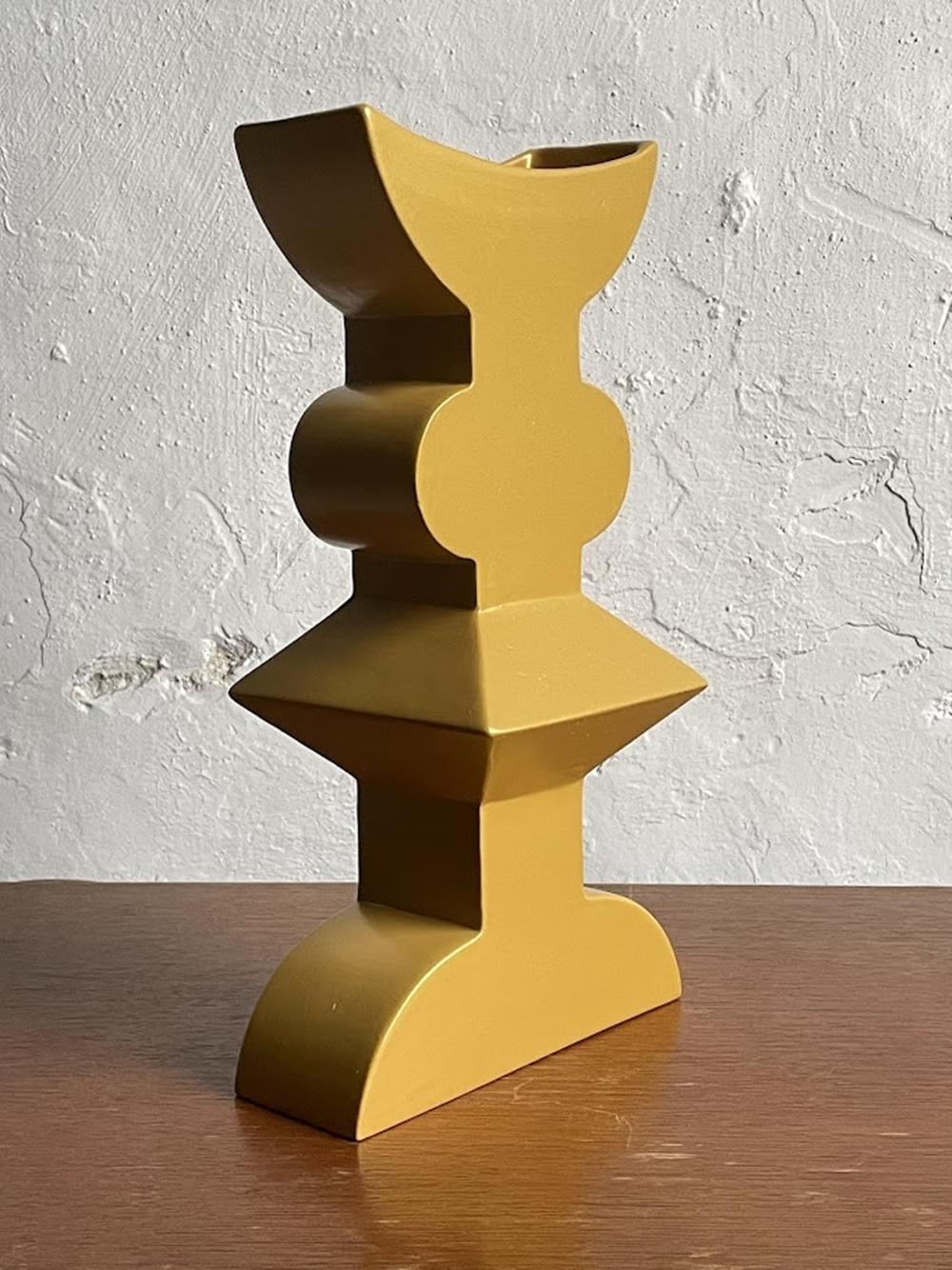 Européen Vase en céramique de style Memphis 