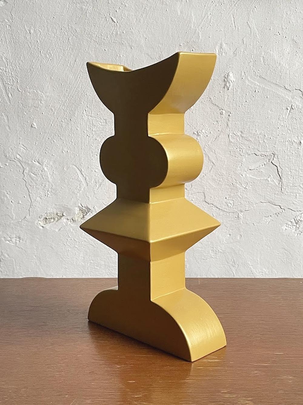 Vase en céramique de style Memphis 