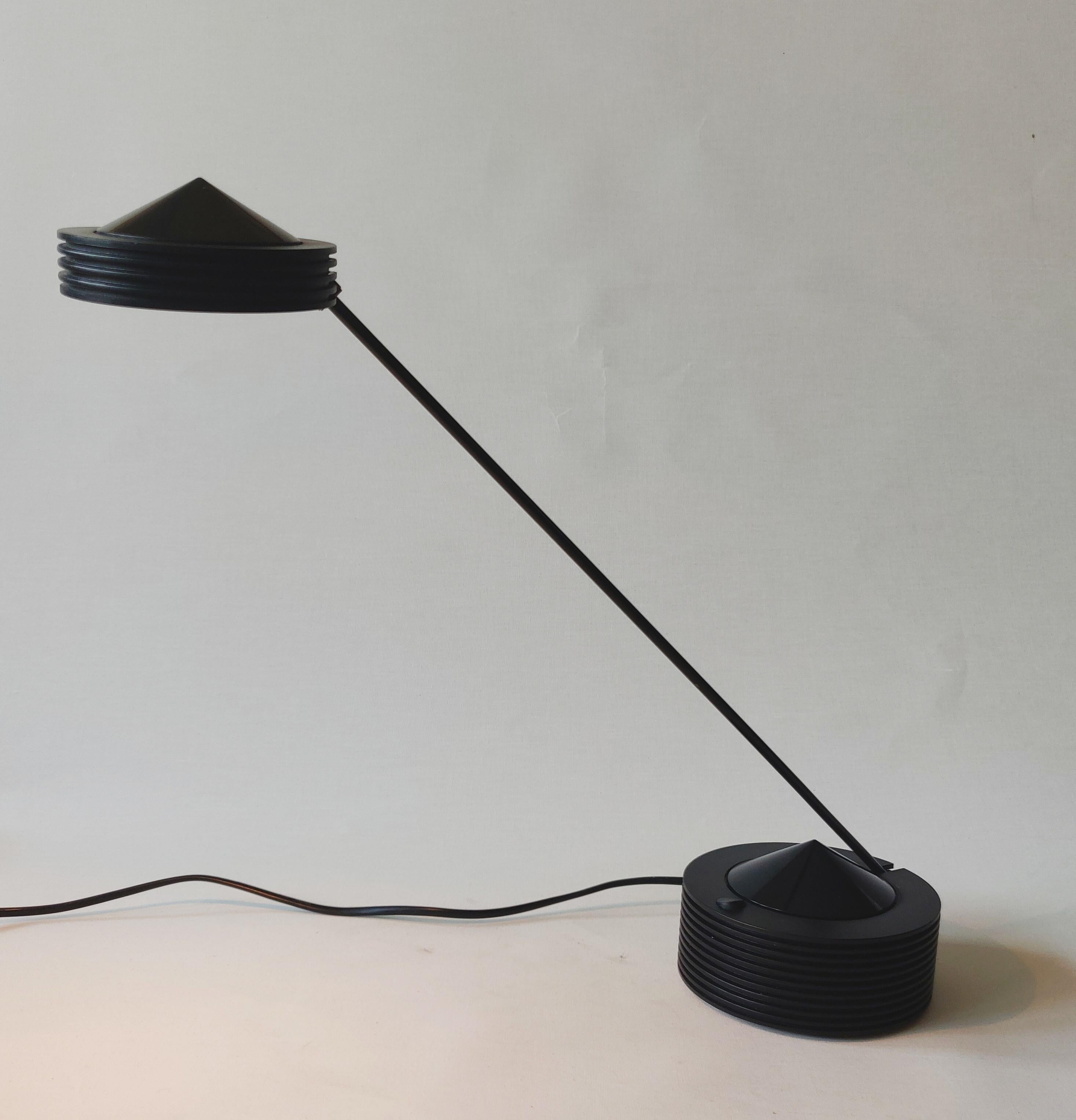 Minimalist Memphis Style Desk Lamp, 1980s For Sale