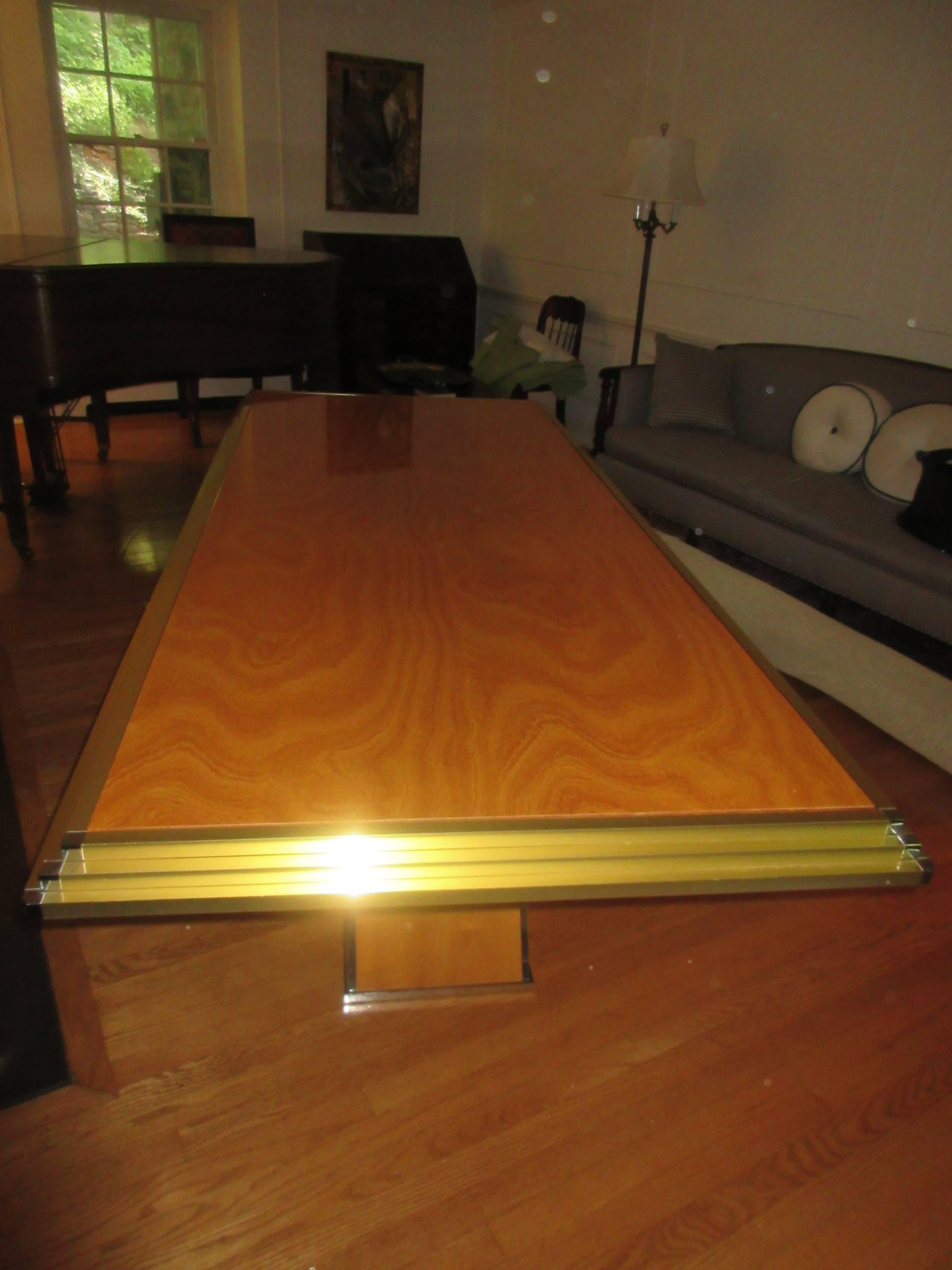 memphis dining table