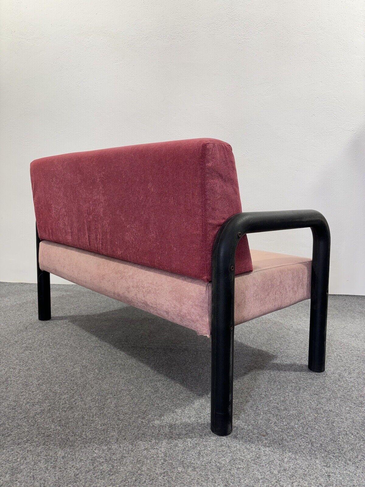 Memphis Style Zweisitzer Sofa Postmodernes Design Modernismus 1980 im Angebot 4