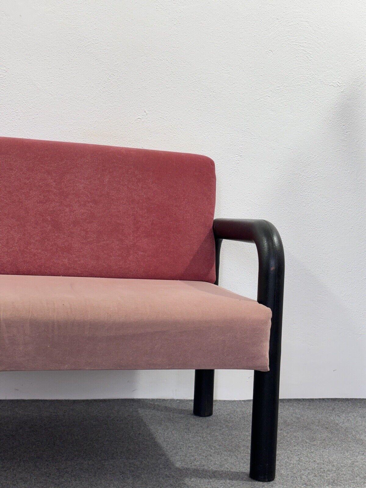 Memphis Style Zweisitzer Sofa Postmodernes Design Modernismus 1980 (Late 20th Century) im Angebot