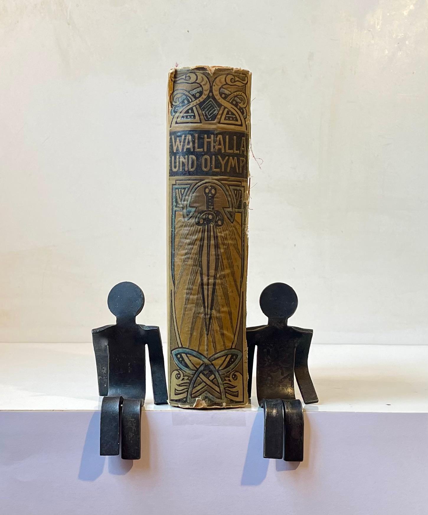 Late 20th Century Memphis Style Figural Bookends in Bend Steel, 1980s, set of 2 For Sale