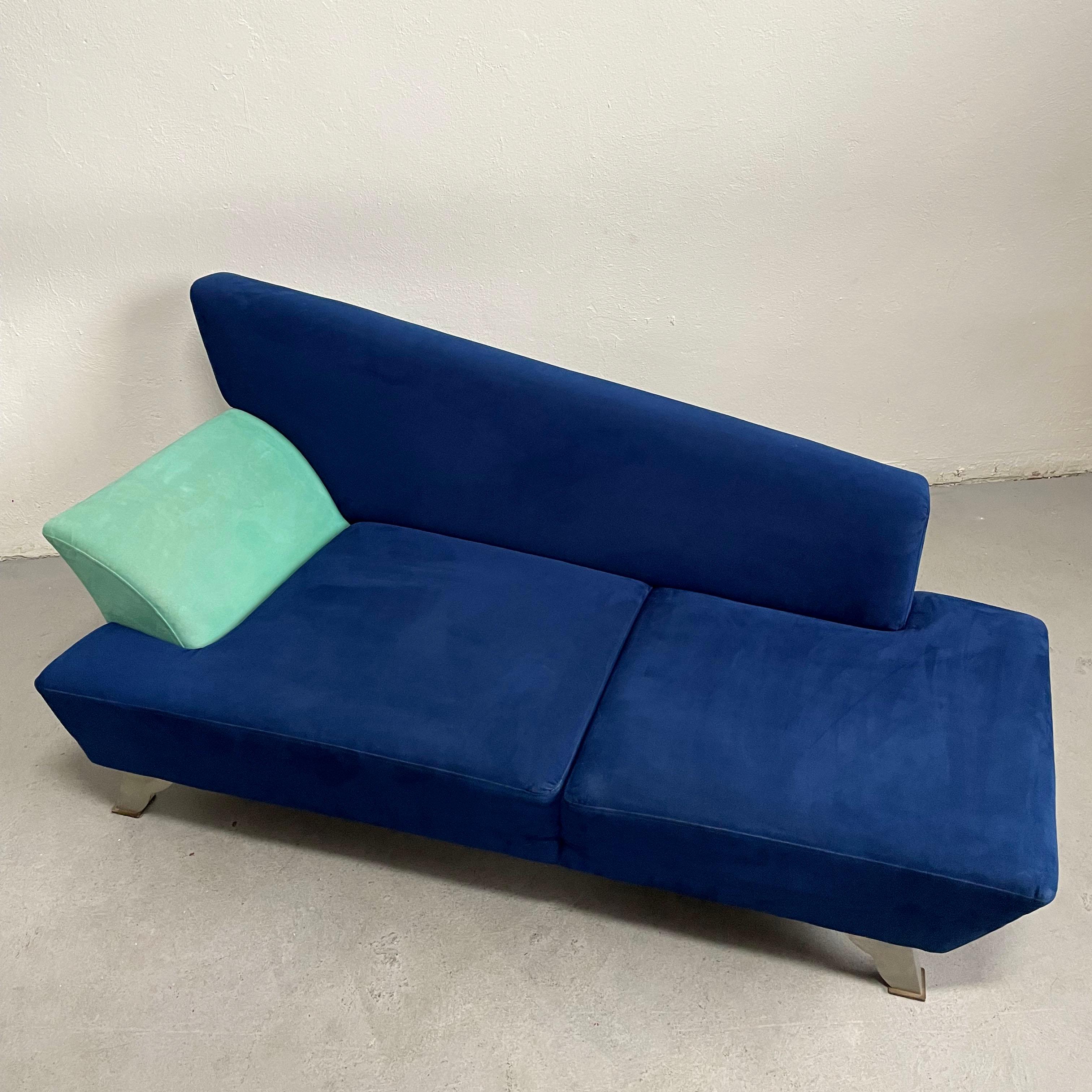 Memphis Style Italian 2-Seat Sofa in Blue Alcantara Fabric, Postmodern, 1980s For Sale 1