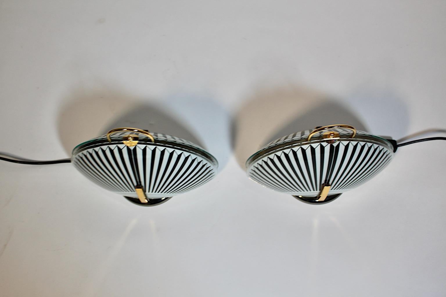 Paire de lampes de chevet The Modernity Lampes de table Noir Blanc Verre 1990 en vente 5