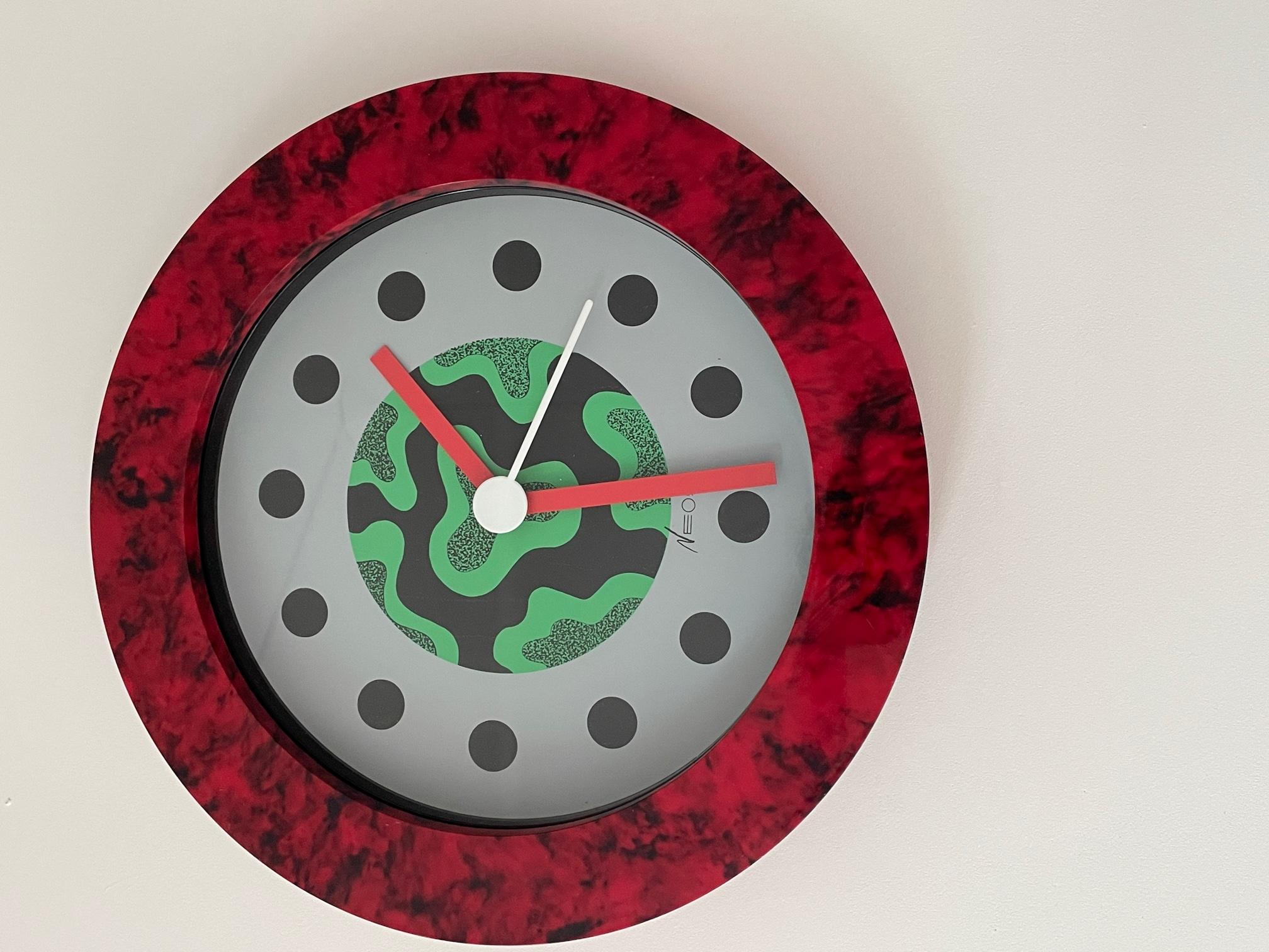 Italian Memphis Style Nathalie du Pasquier & George Sowden Turtle Wall Clock - Neos