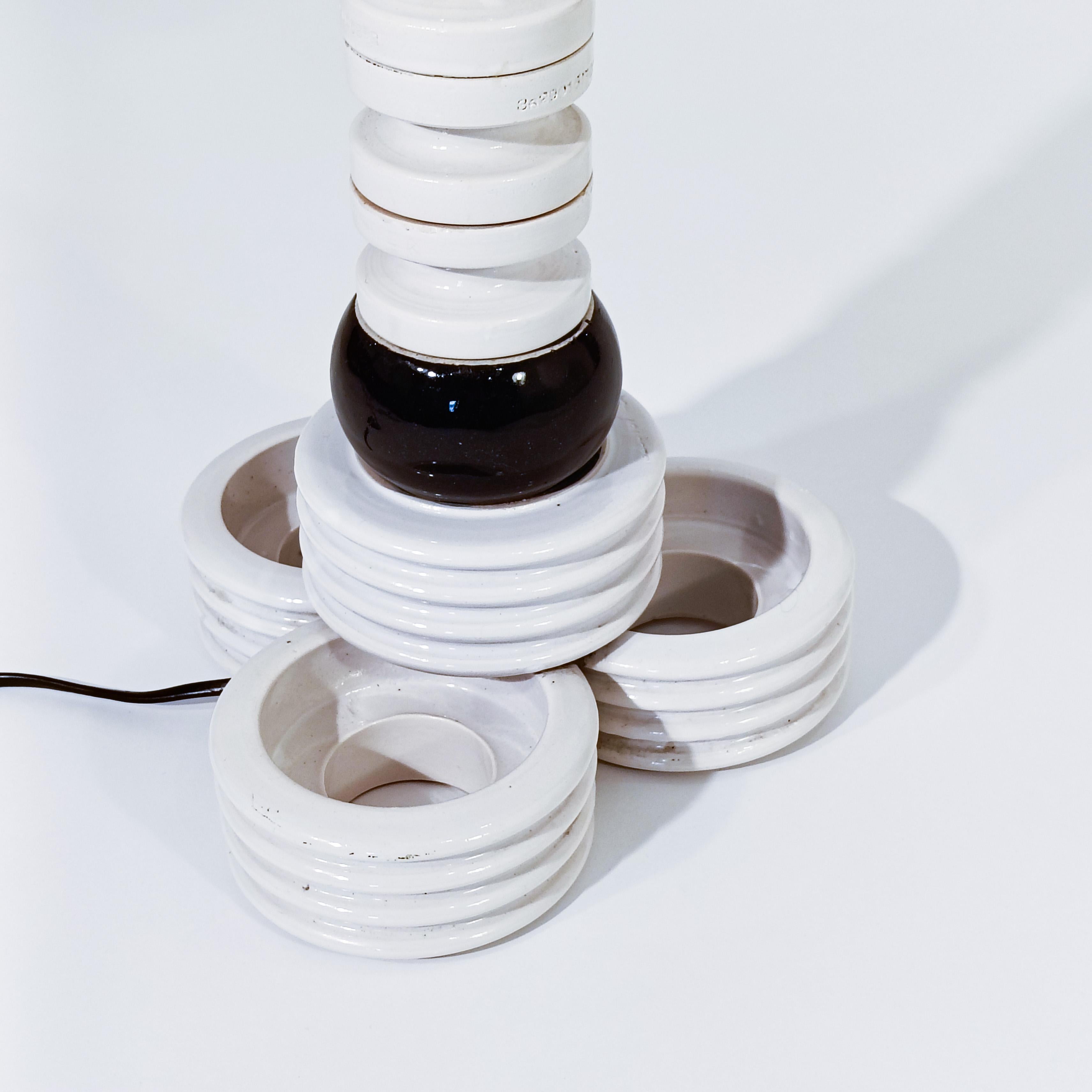 Al estilo de Memphis. Lámpara de pie Pos-Moderna de cerámica hecha a mano, Italia, años 80 en venta 3