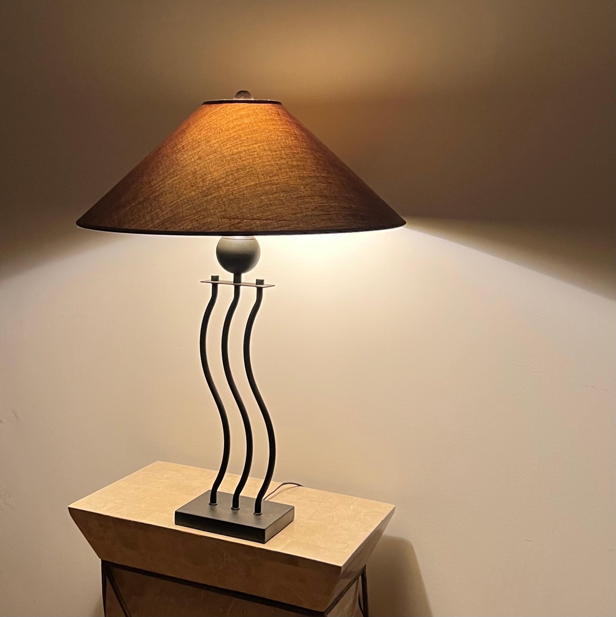 Memphis Style Postmodern Squiggle Table Lamp, 1990s 3