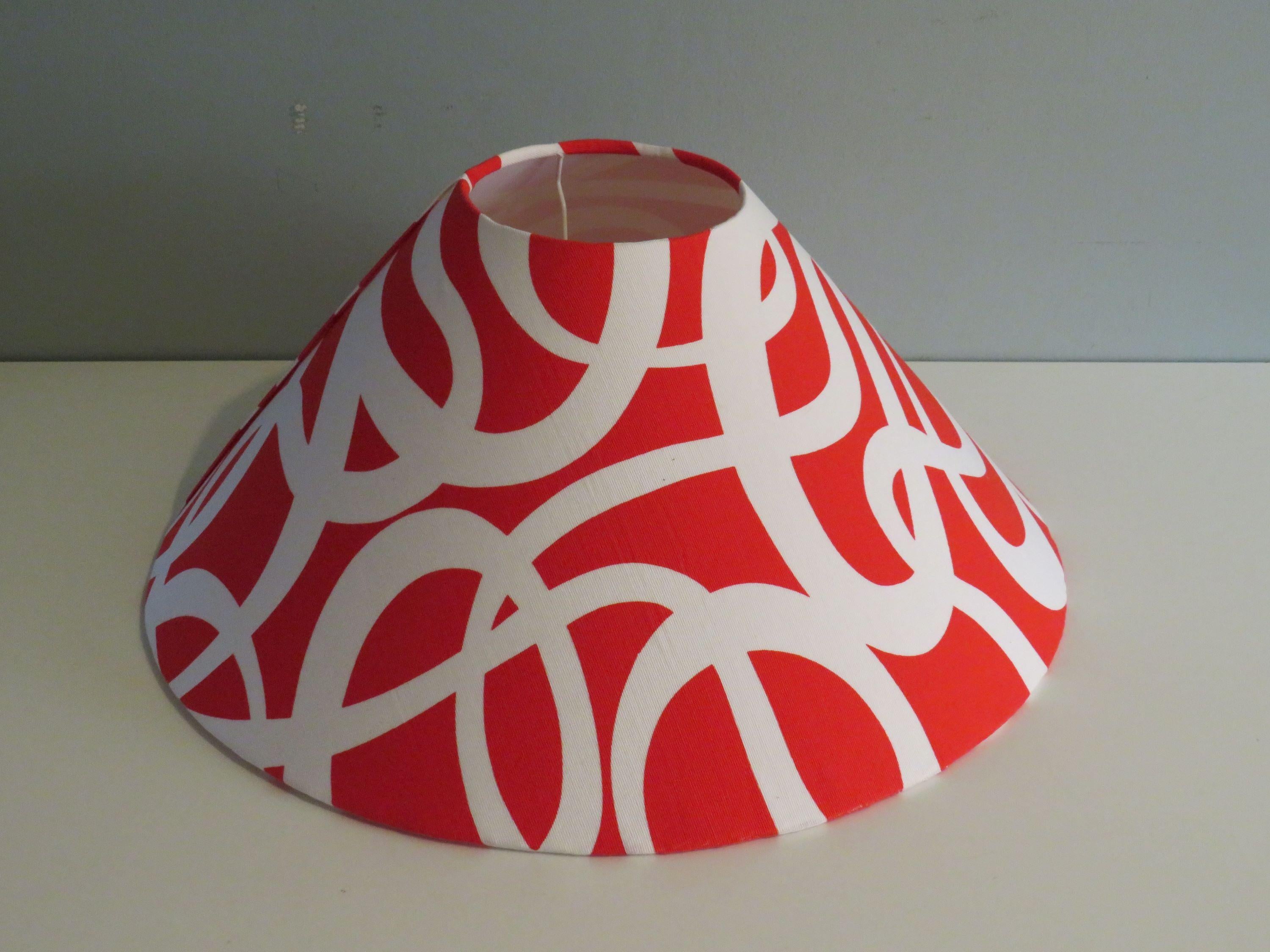 Memphis style table lamp, Ikea 1980 with custom-made lampshade For Sale 4