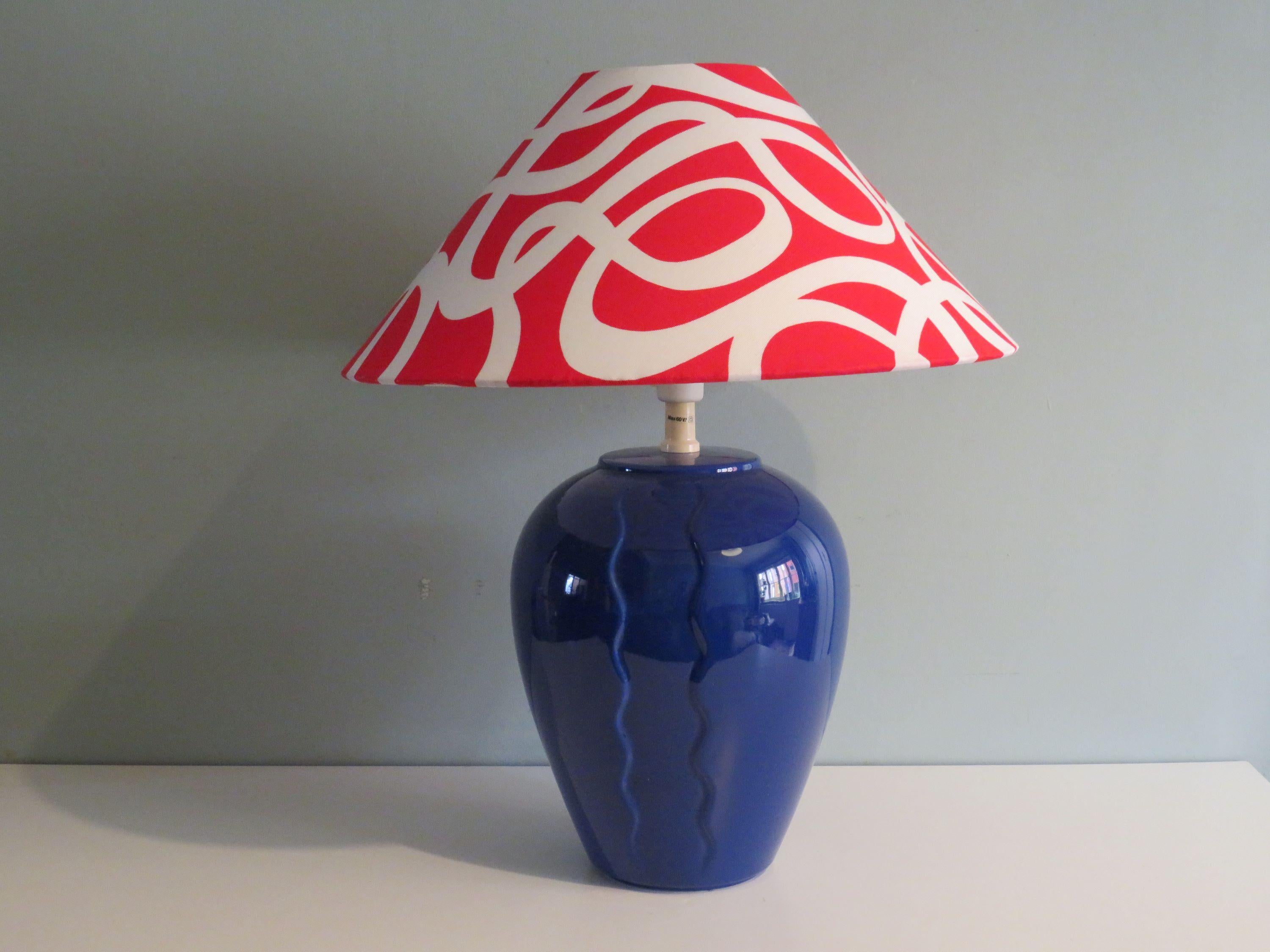 Glazed Memphis style table lamp, Ikea 1980 with custom-made lampshade  For Sale