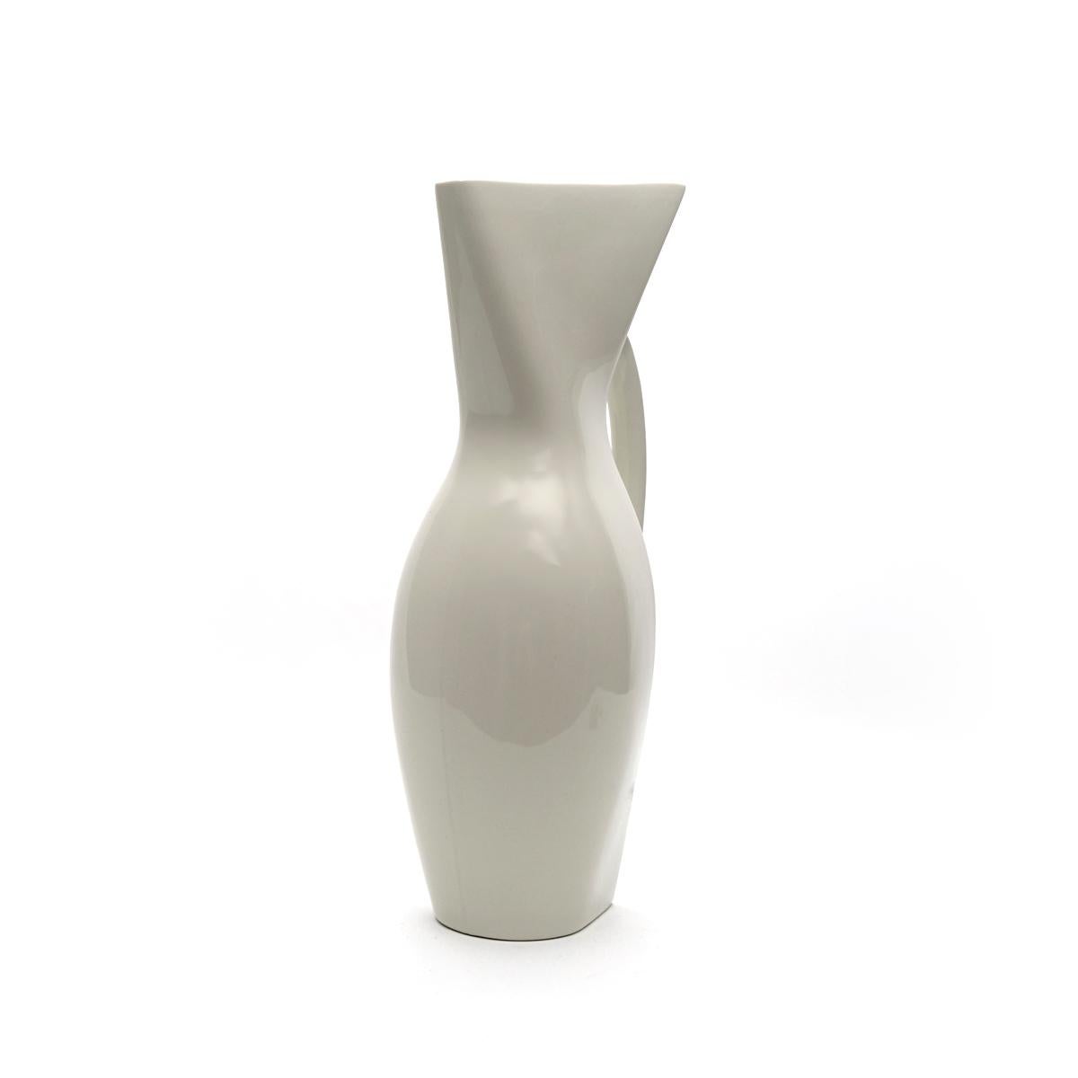 Contemporary Memphis Style White Ceramic Carafe by Studio Zwartjes in Amsterdam For Sale