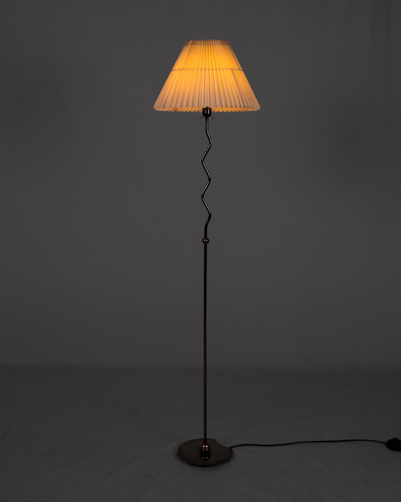Memphis style Zigzag floorlamp, 1980s For Sale 5
