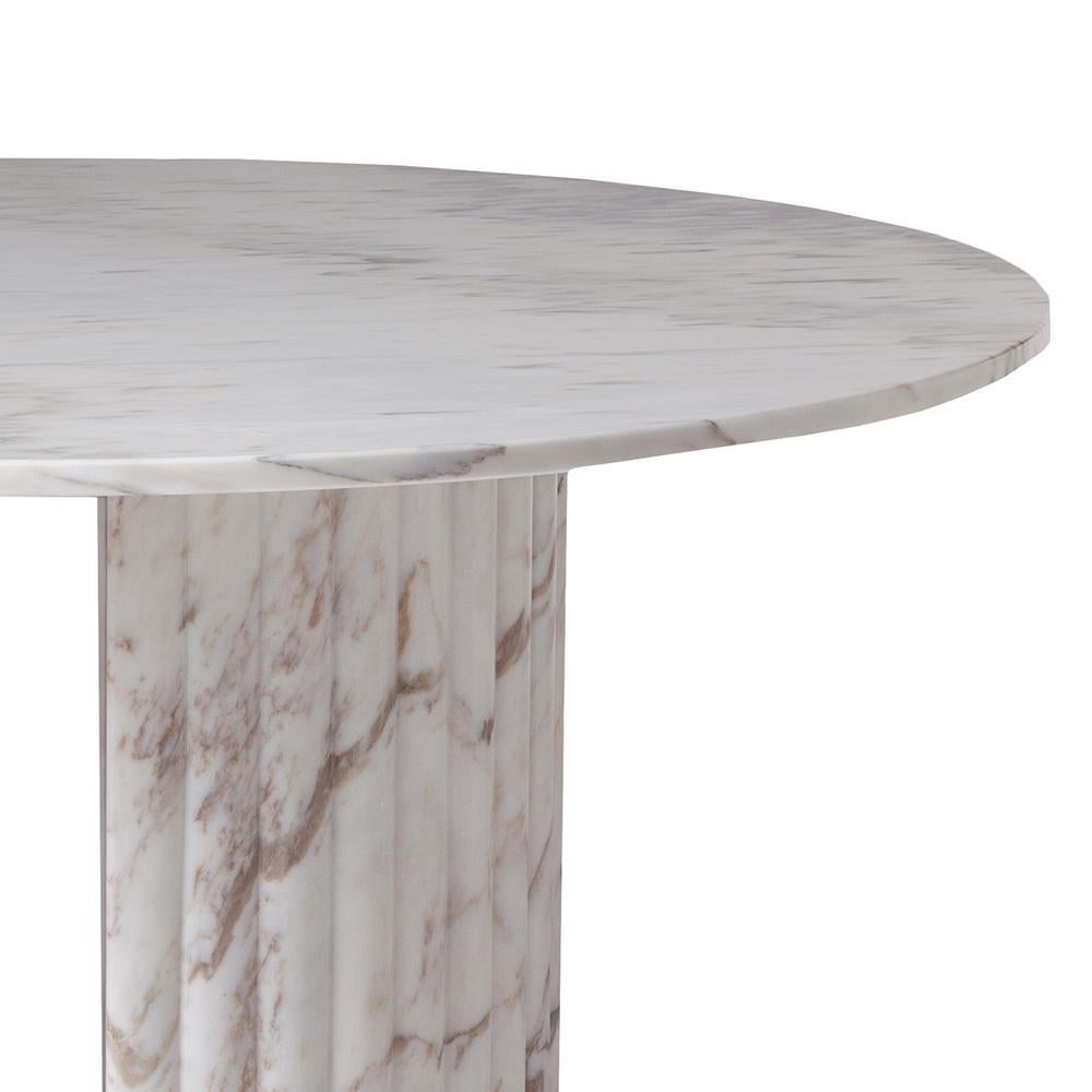 Memphis White and Pink Marble Dining Table by Dooq In New Condition For Sale In Geneve, CH