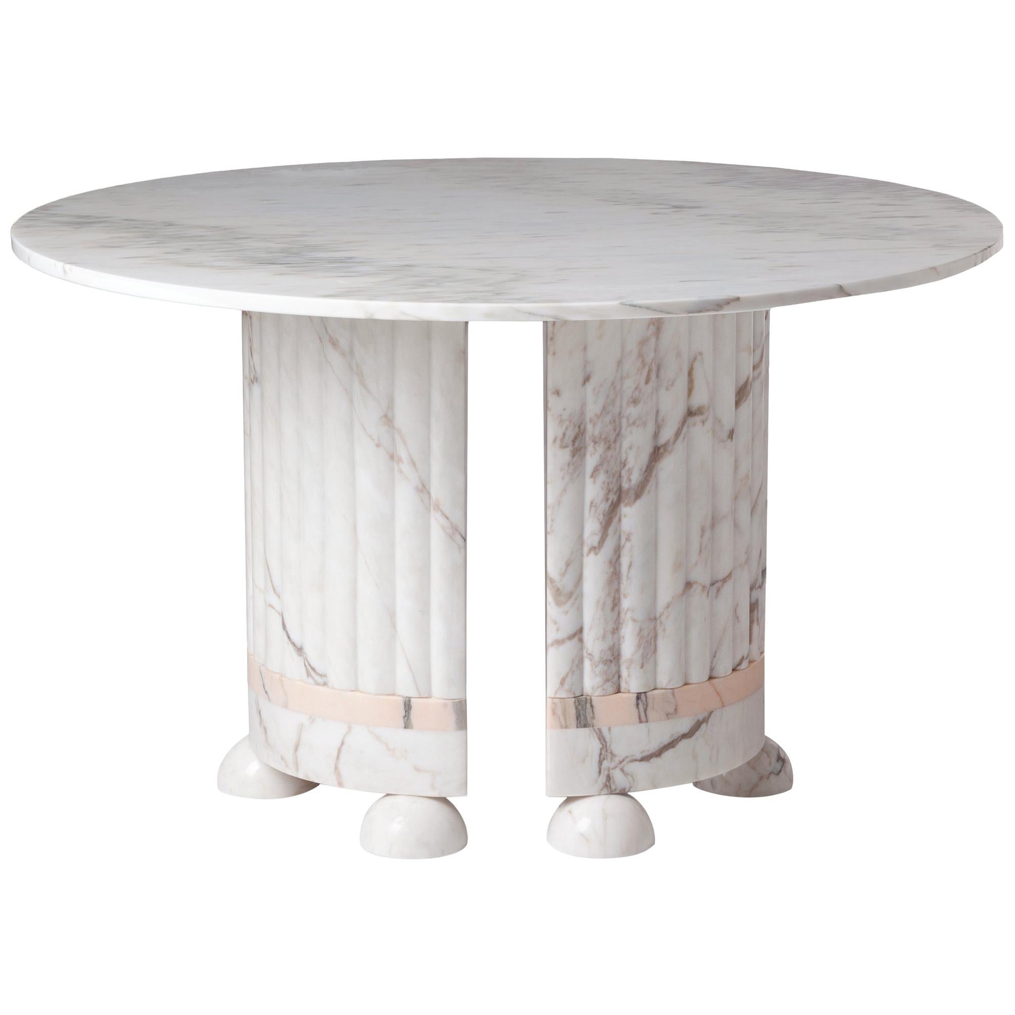 Table de salle à manger Memphis en marbre blanc et rose par Dooq