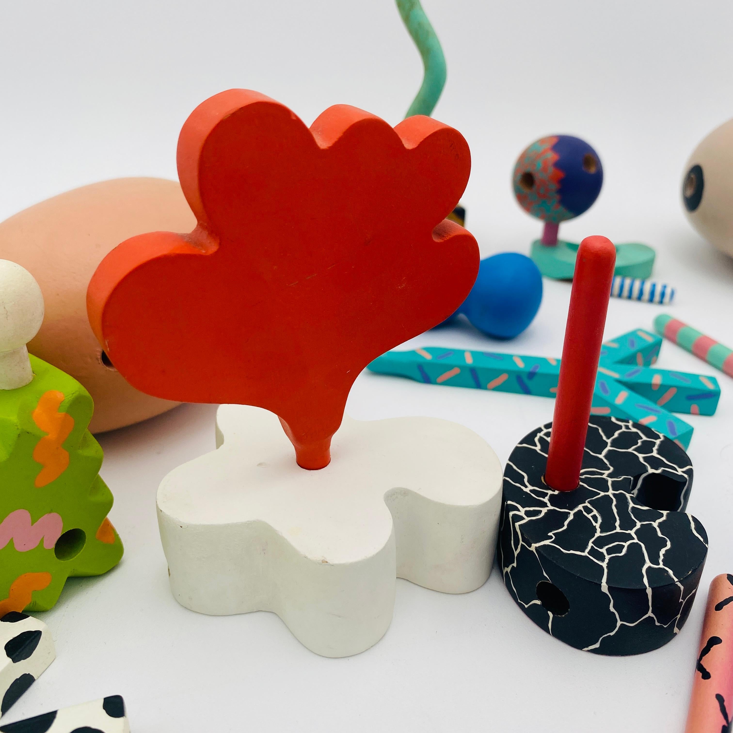 MEMPHIS ZOLO Holzspielzeug entworfen von Byron Glaser und Sandra Higashi MOMA 1980er Jahre im Angebot 7