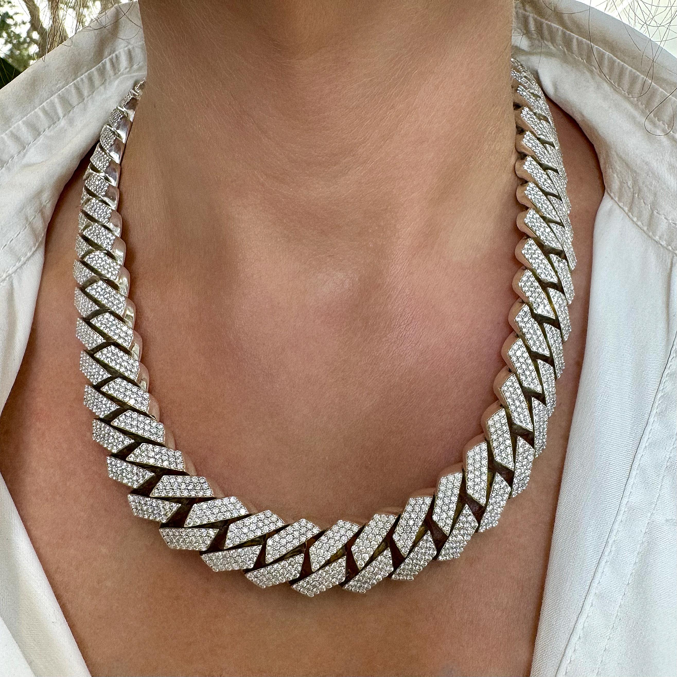 Men 925 Sterling Silver 28.95ct Moissanite Miami Cuban Chain Necklace in vendita 2
