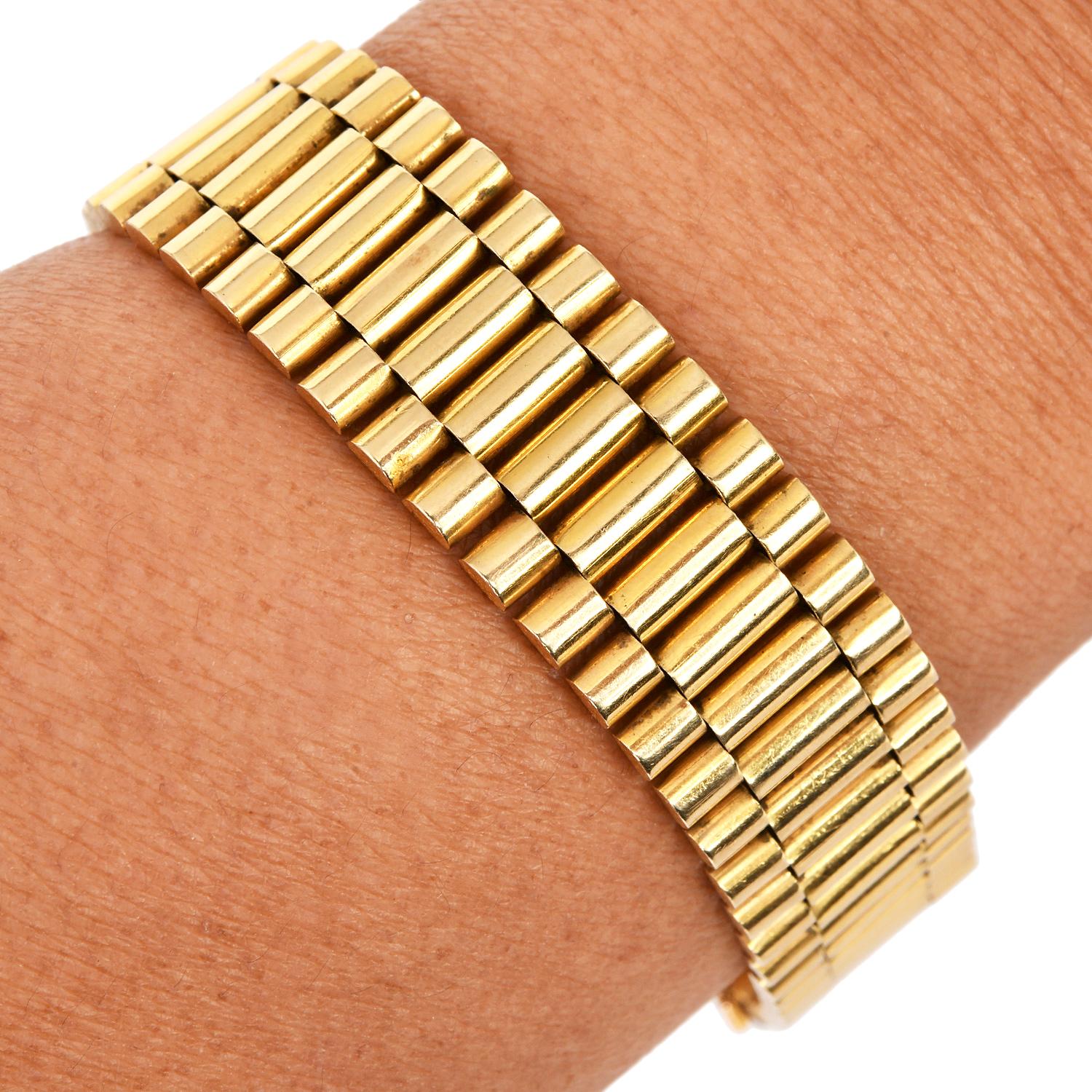 Men Fancy 14K  Wide Link Yellow Gold Bracelet For Sale 3