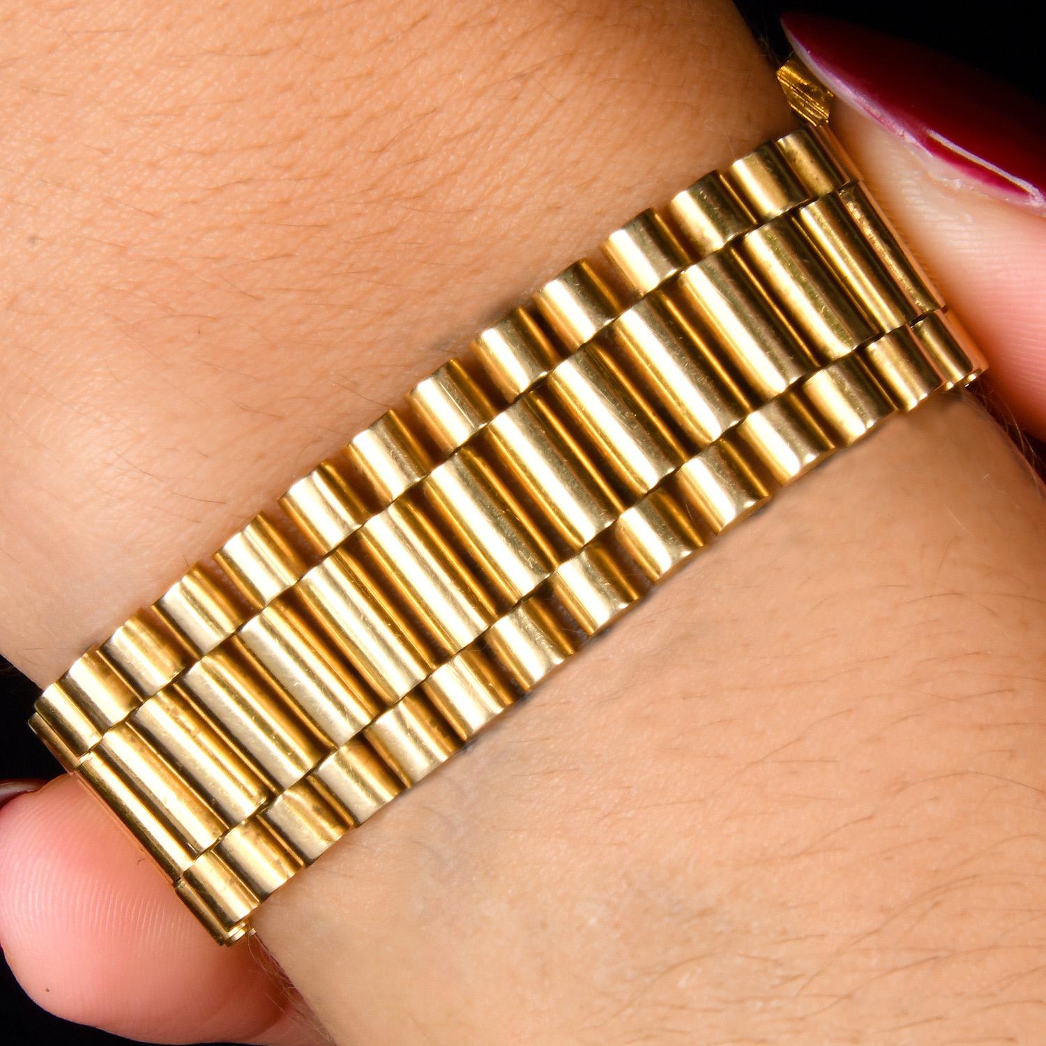 Men Fancy 14K  Wide Link Yellow Gold Bracelet For Sale 4