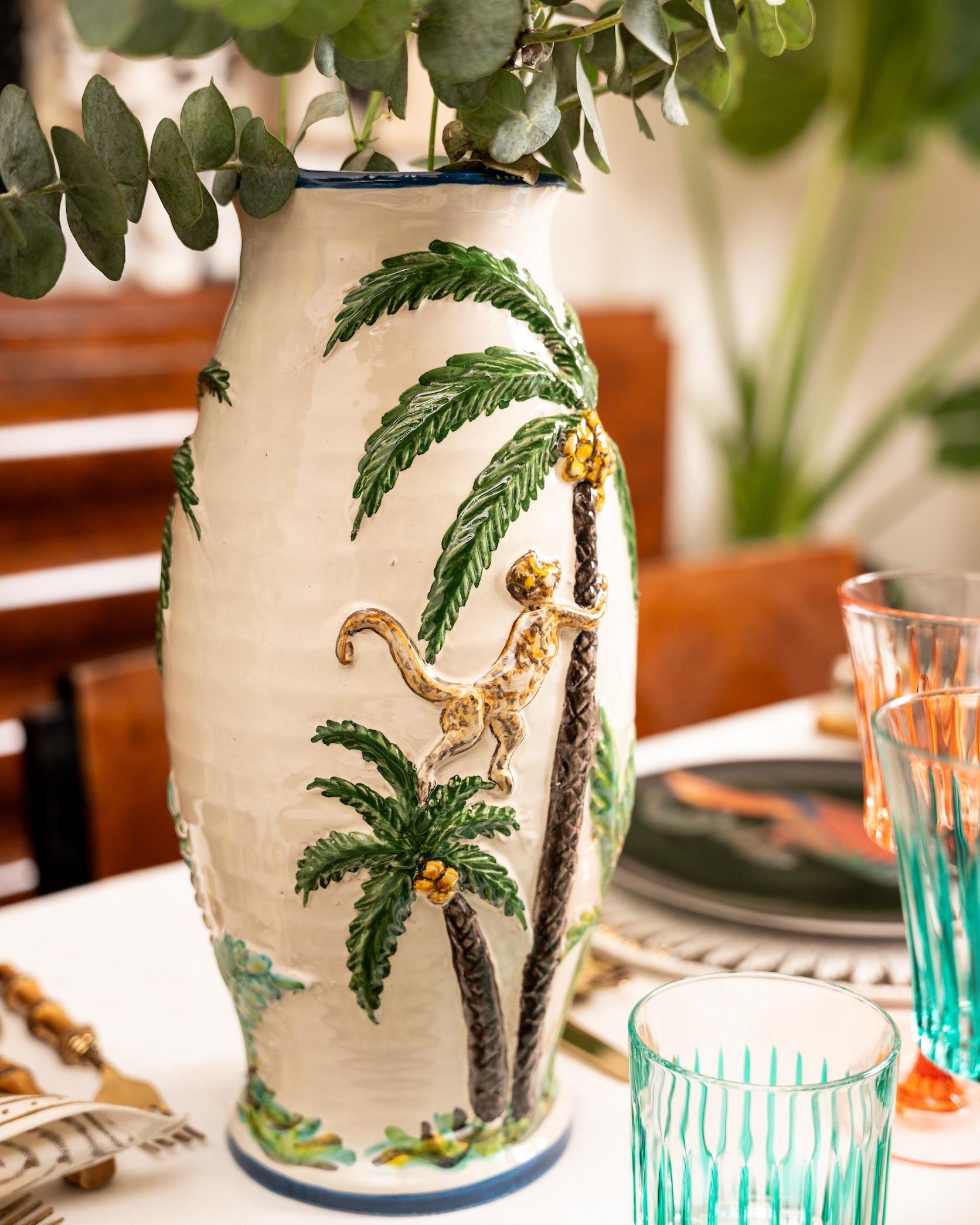 Handbemalte Menagerie-Vase aus Keramik - Palmenbaum im Zustand „Neu“ im Angebot in ROCCAVIVARA CB, IT