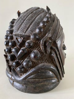 Mende Helmet Mask