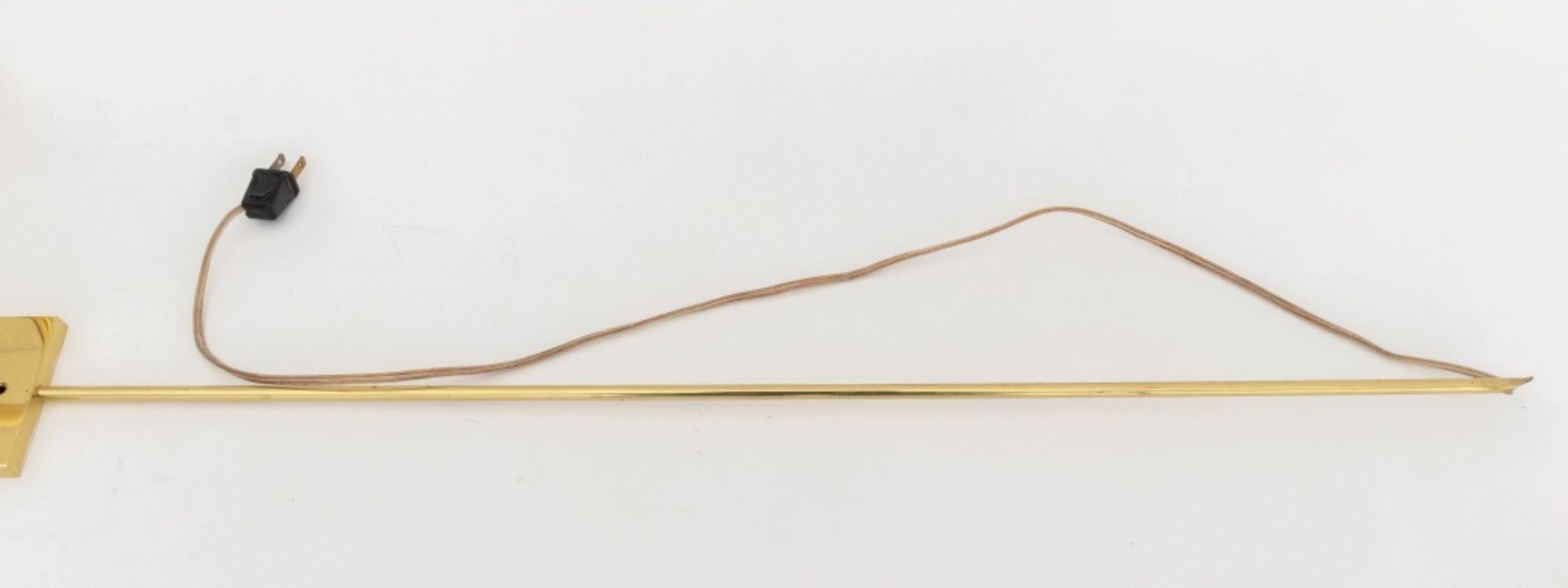 Applique moderne a braccio oscillante in ottone Mendizabal, coppia in vendita 4