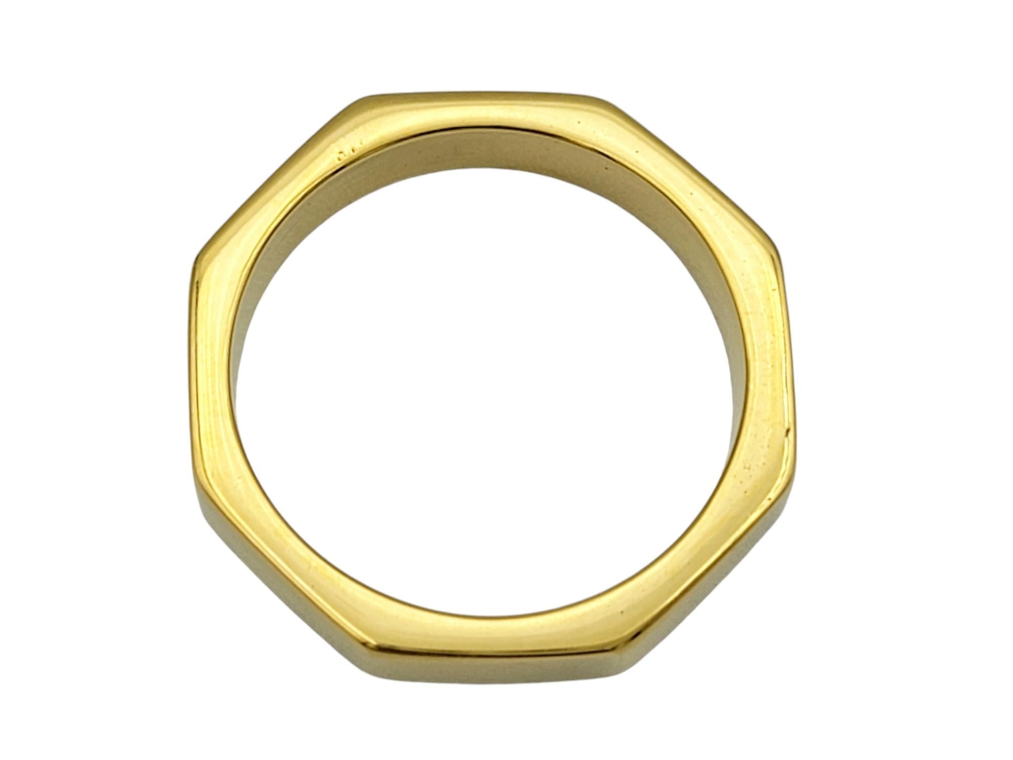 Contemporain Menē Bague octogonale en or jaune 24 carats poli, taille 11
