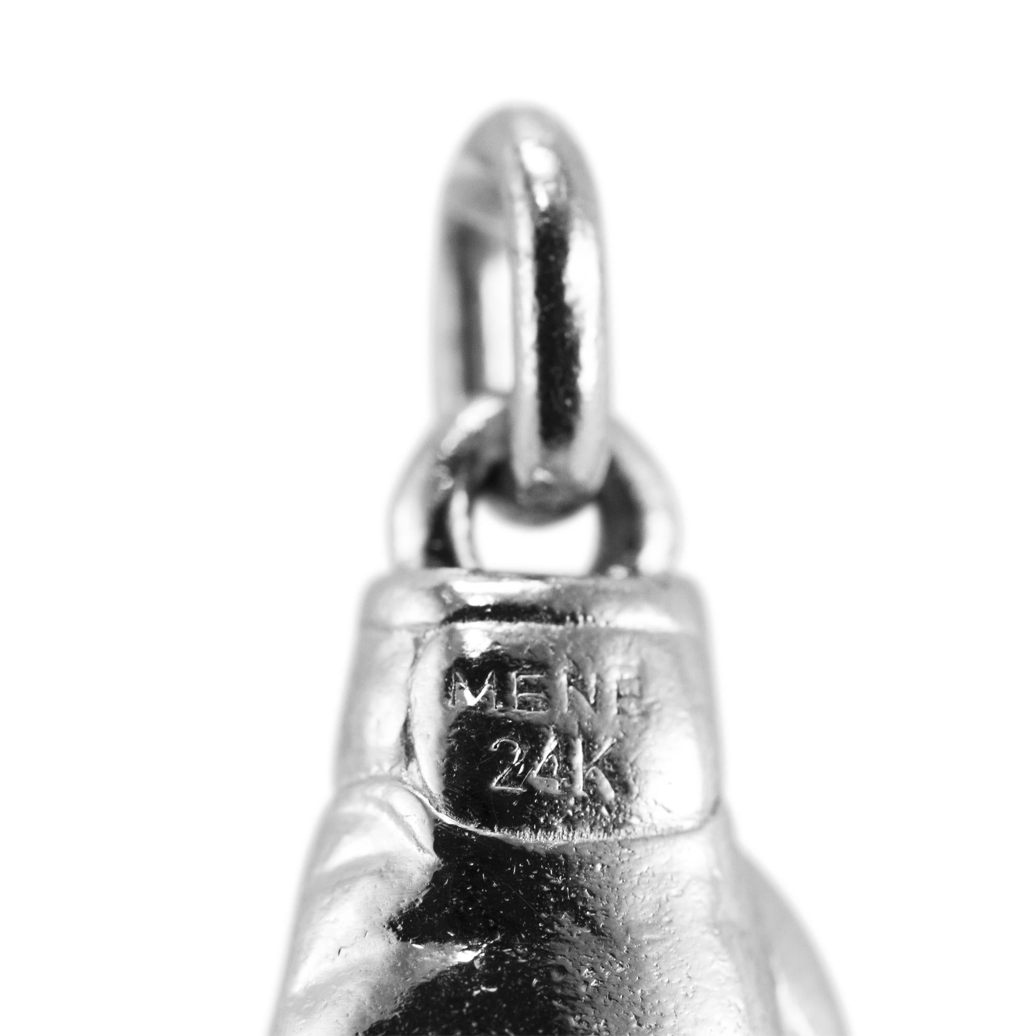 Mene Pendentif gant de boxe en platine pur Excellent état - En vente à Houston, TX