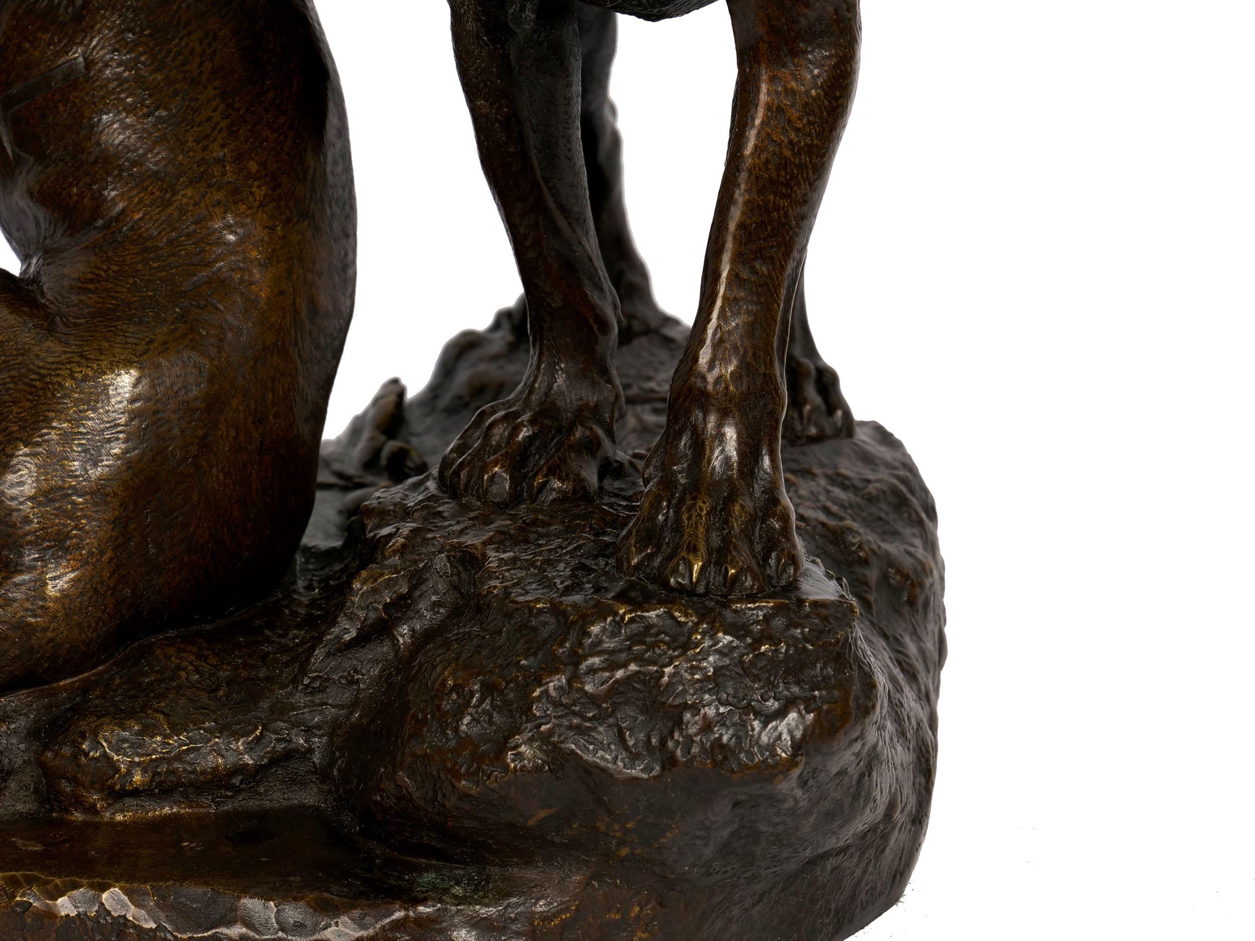 “Menelas & Grondeur” French Antique Bronze Sculpture of Hounds by Leon Bureau 7