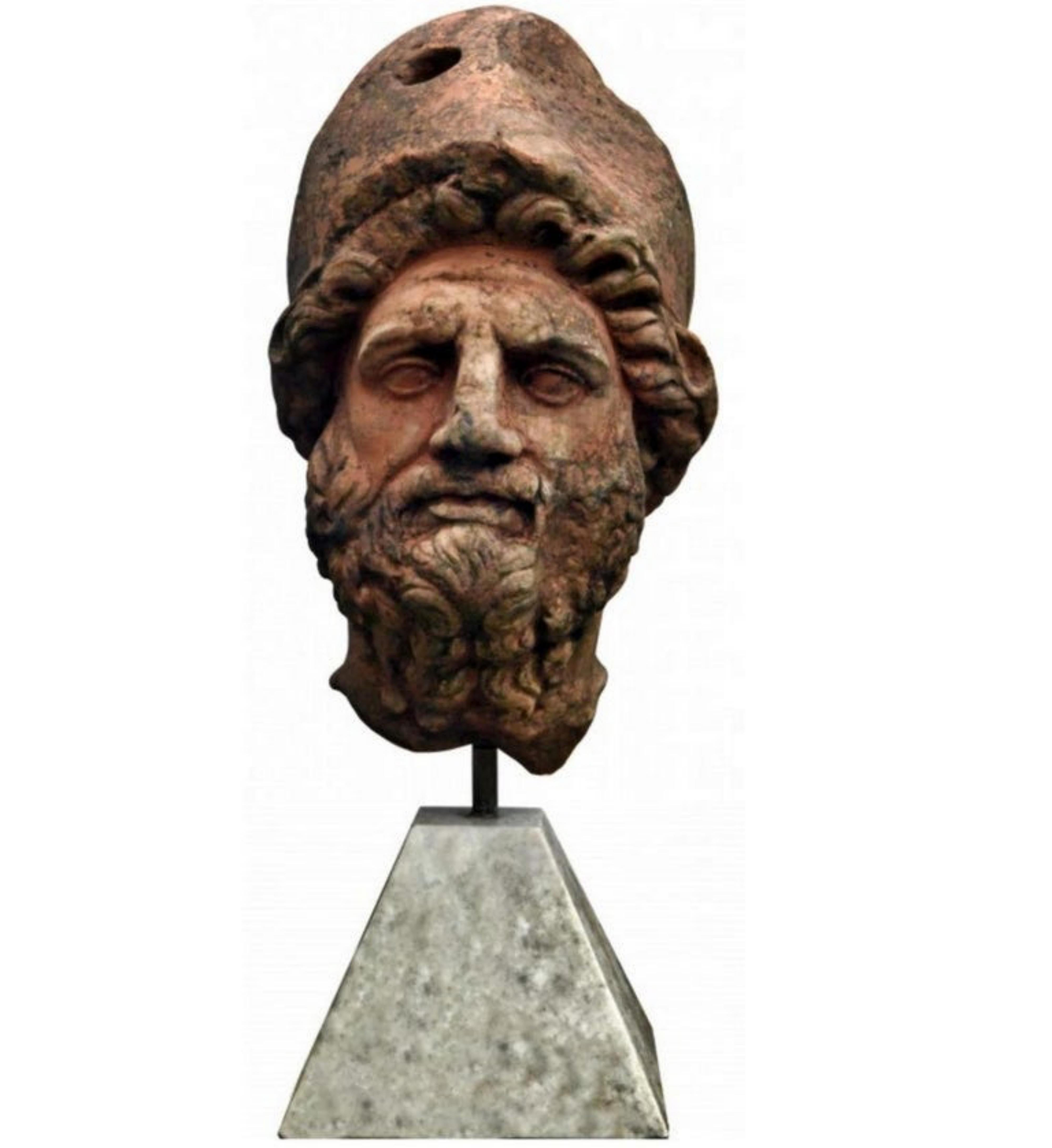 Menelaos-Kopf aus Terrakotta, Kopie eines griechischen Originals, Anfang 20.

Es handelt sich um die Kopie des Kopfes von Menelaos aus einer Skulpturengruppe griechischen Ursprungs, Patroklos und Menelaos.
Das Original befindet sich in Florenz unter