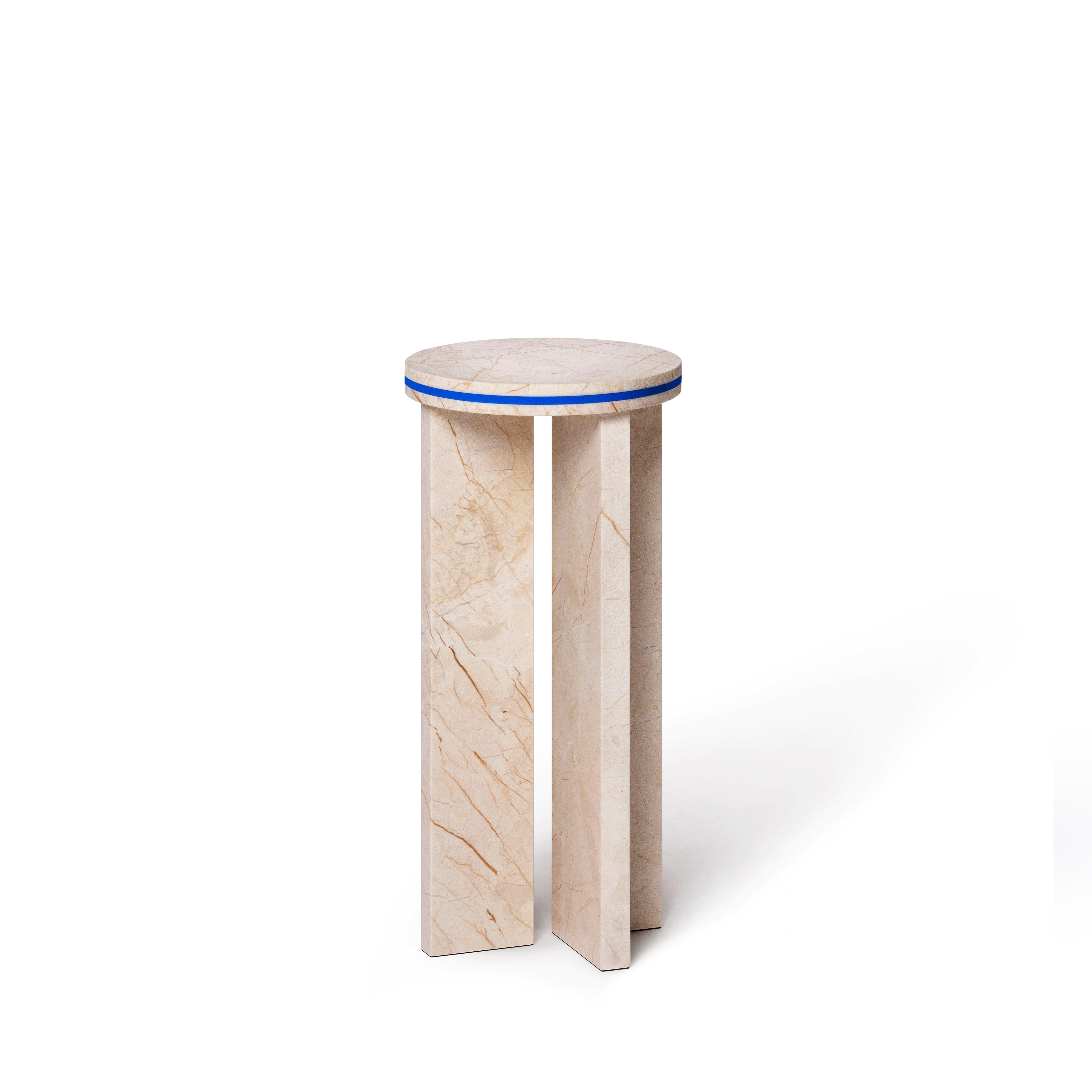 BUZAO released the 2020 new collection, DISLOCATION, which consisted of a round marble coffee table and two marble side tables. The usage of blue industrial materials dislocates the marble’s natural texture. The collection comes in Menes Gold and