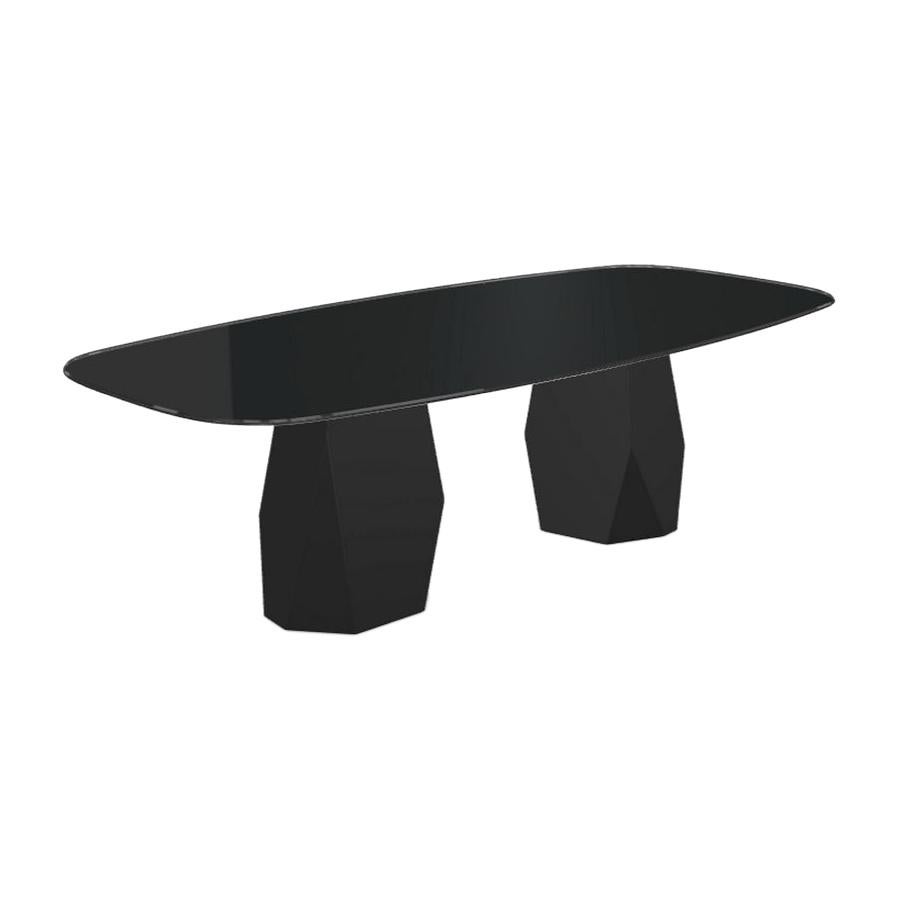 Table de salle à manger à deux pieds Menhir avec plateau en verre noir sur base en métal noir en vente
