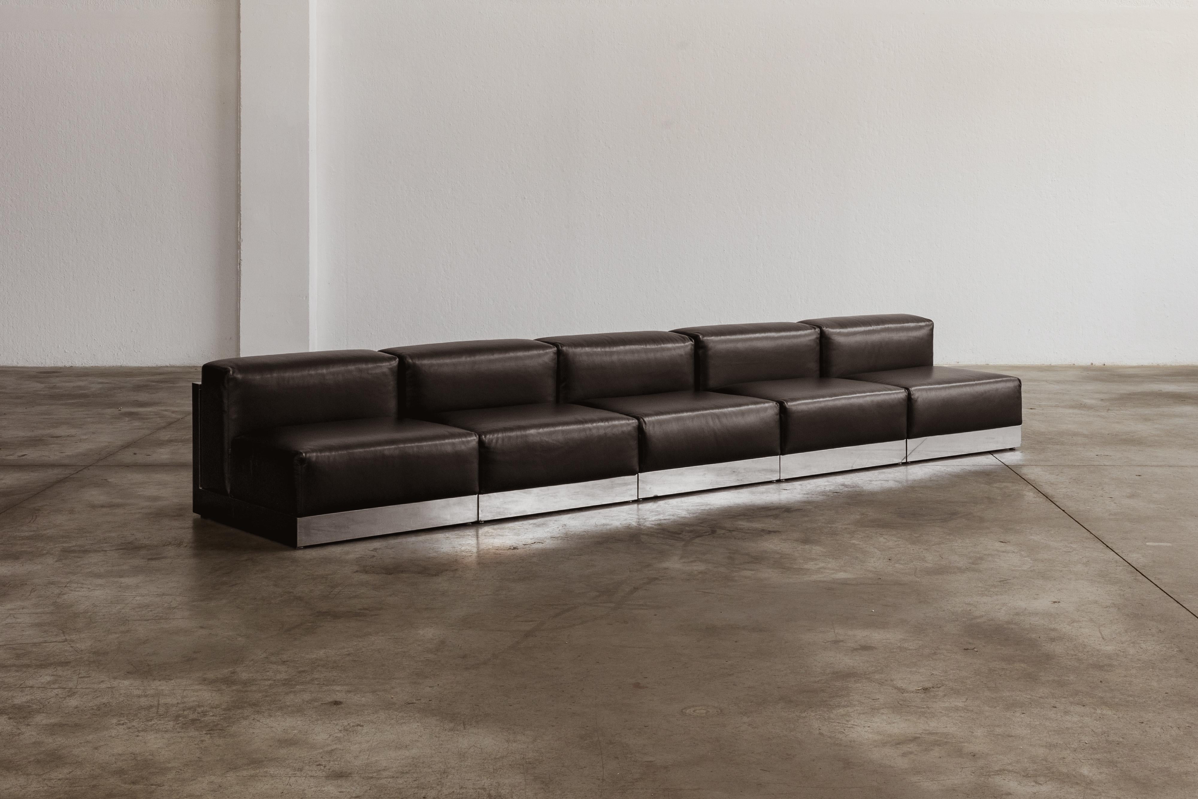 Canapé modulaire minimaliste 