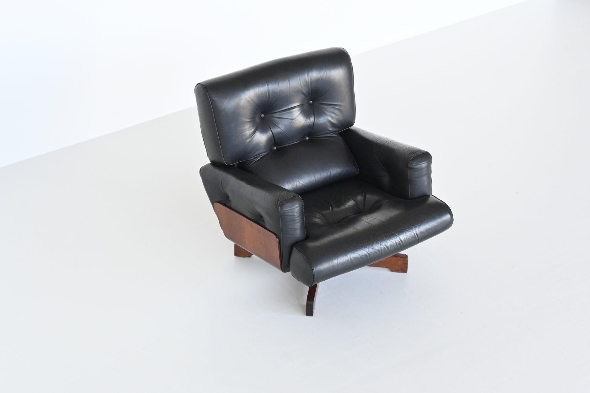 Menilio Taro Model 401 Rosewood Lounge Chair Cinova, Italy, 1964 4