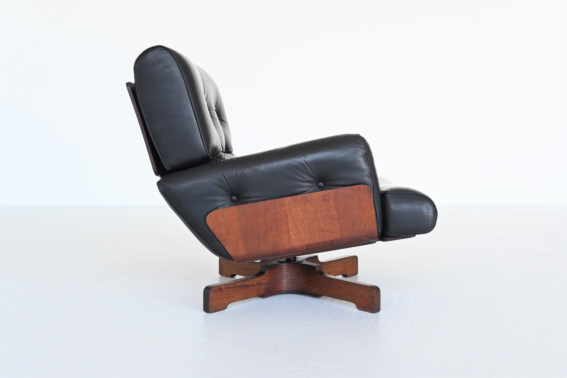 Mid-Century Modern Menilio Taro Model 401 Rosewood Lounge Chair Cinova, Italy, 1964